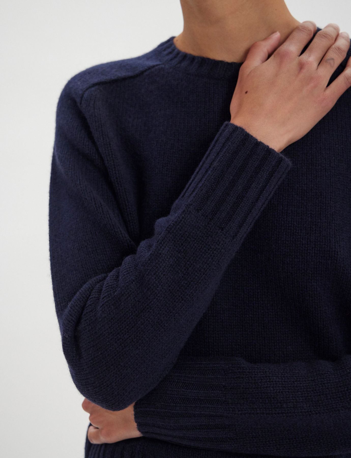 Arthur Pullover aus Wolle und Kaschmir in Marine