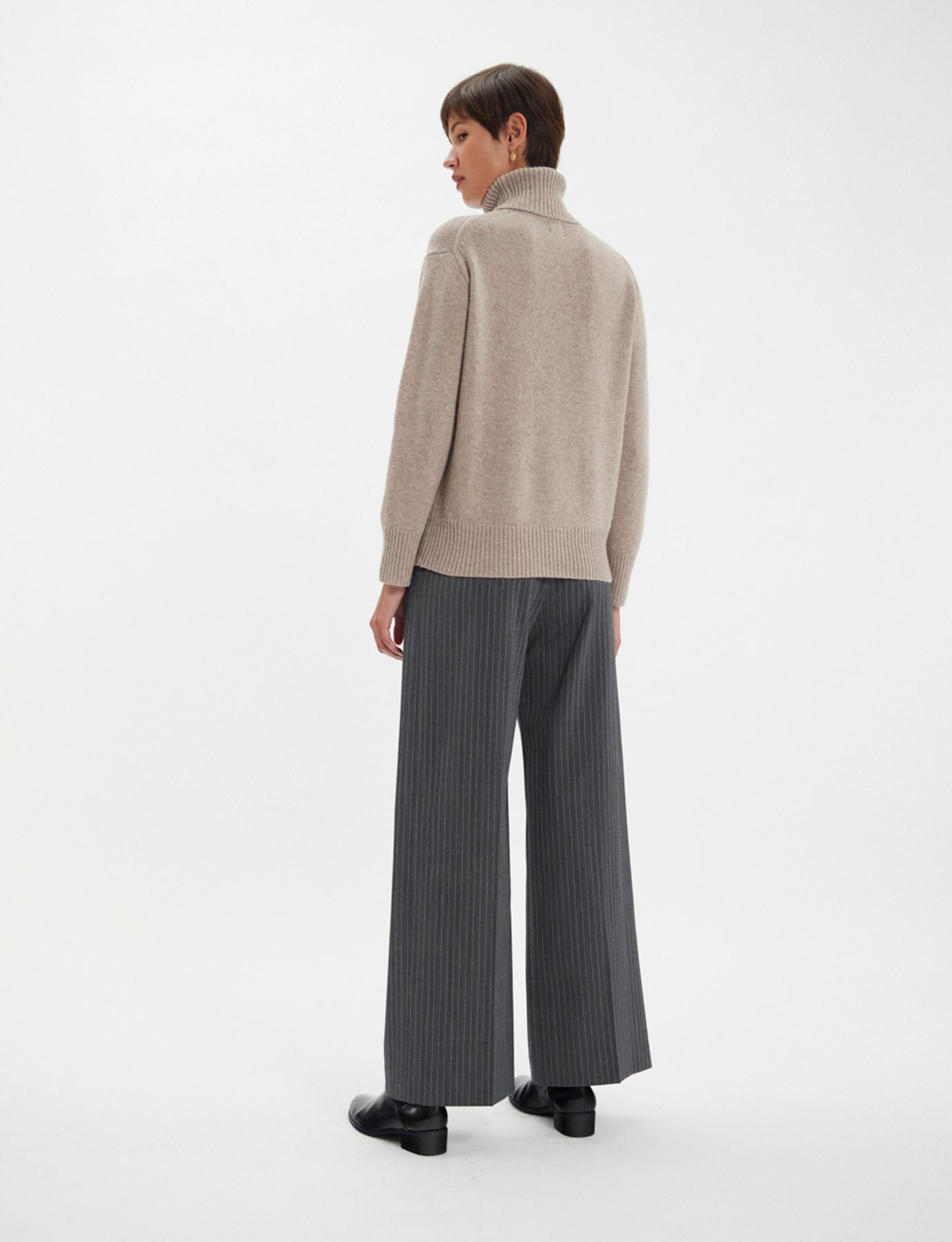 Aiden Rollkragenpullover aus Wolle und Kaschmir in Beige