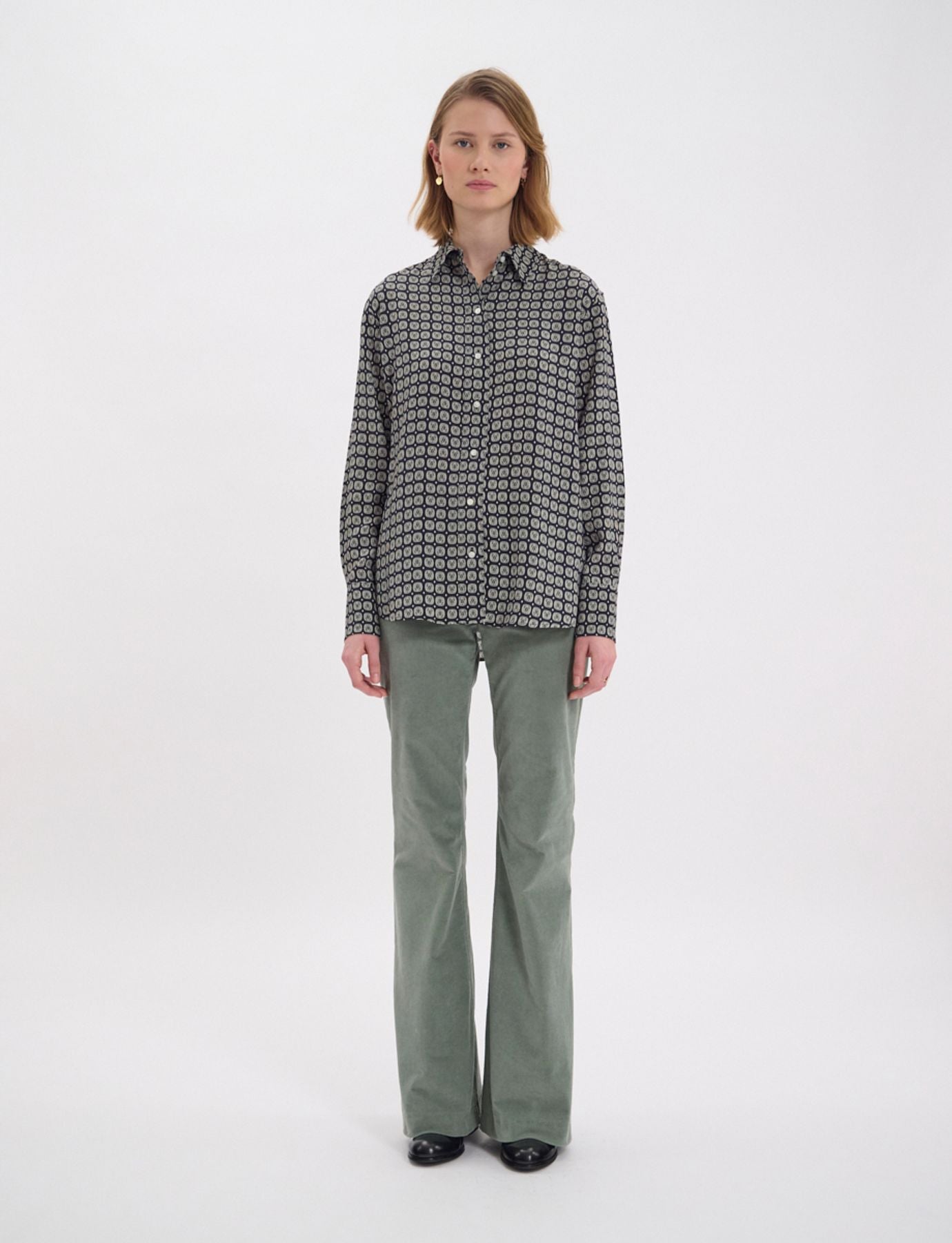 Maureen oak leaf pattern shirt