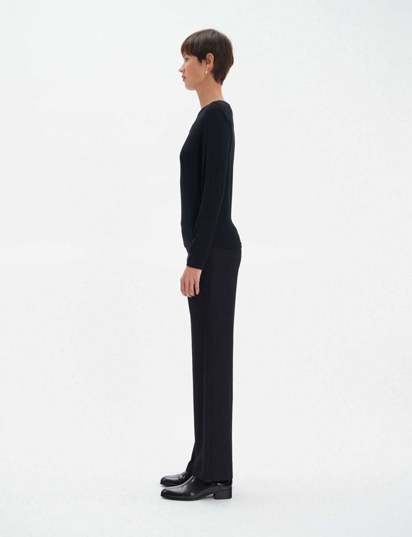 Cindy black long-sleeved T-shirt