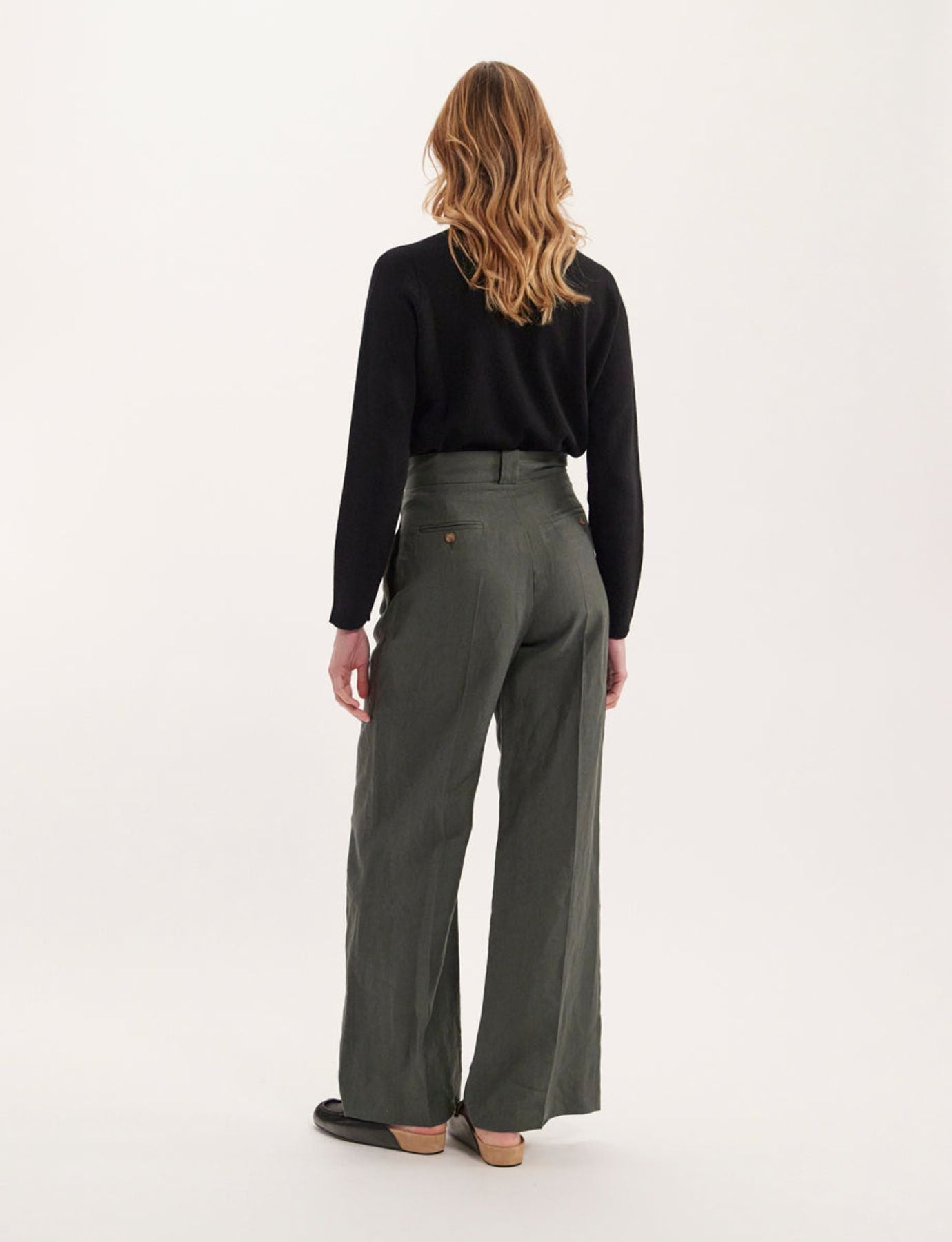 Pantaloni Marlène in lino verde scuro