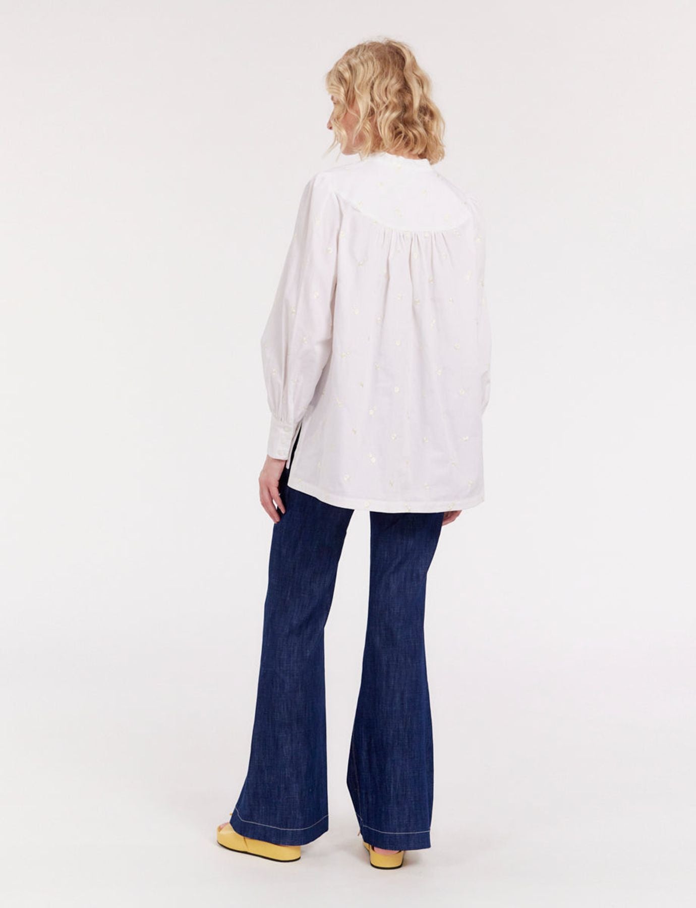Bluse Ornella bestickt weiß