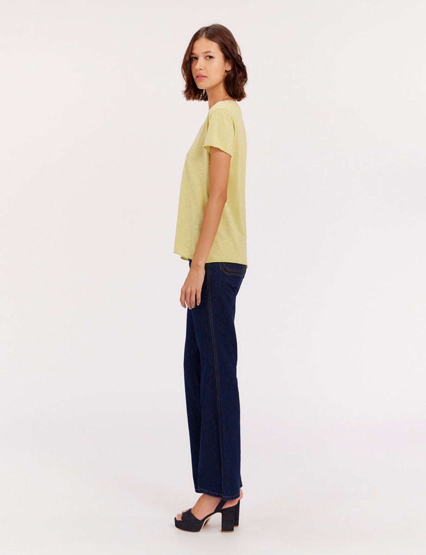 Katalina V-neck T-shirt lemon