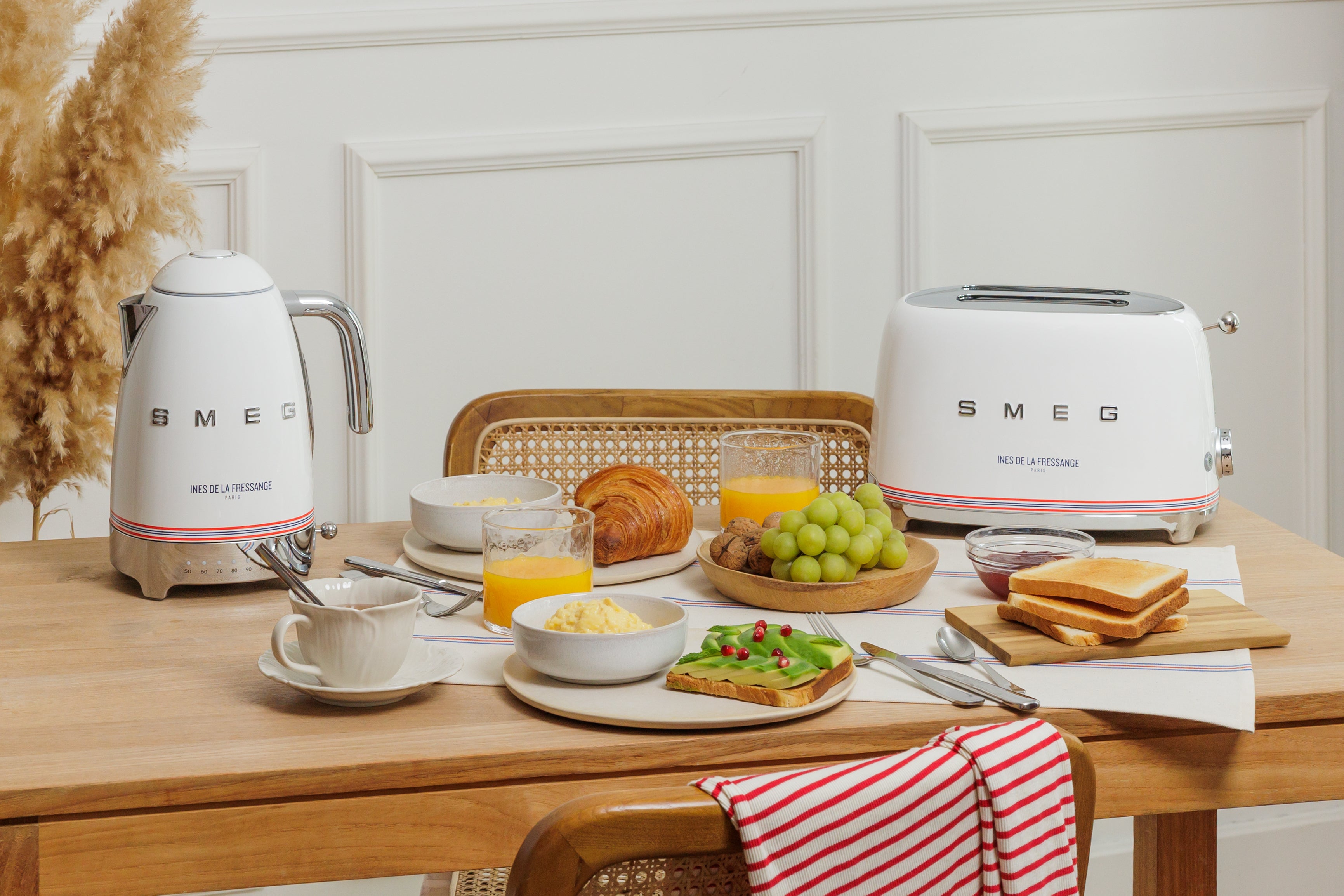 Grille-pain SMEG x Ines de la Fressange