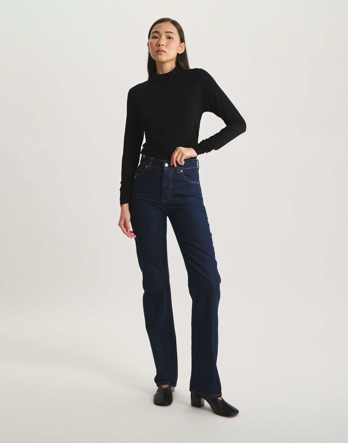 Neil jeans in navy cotton