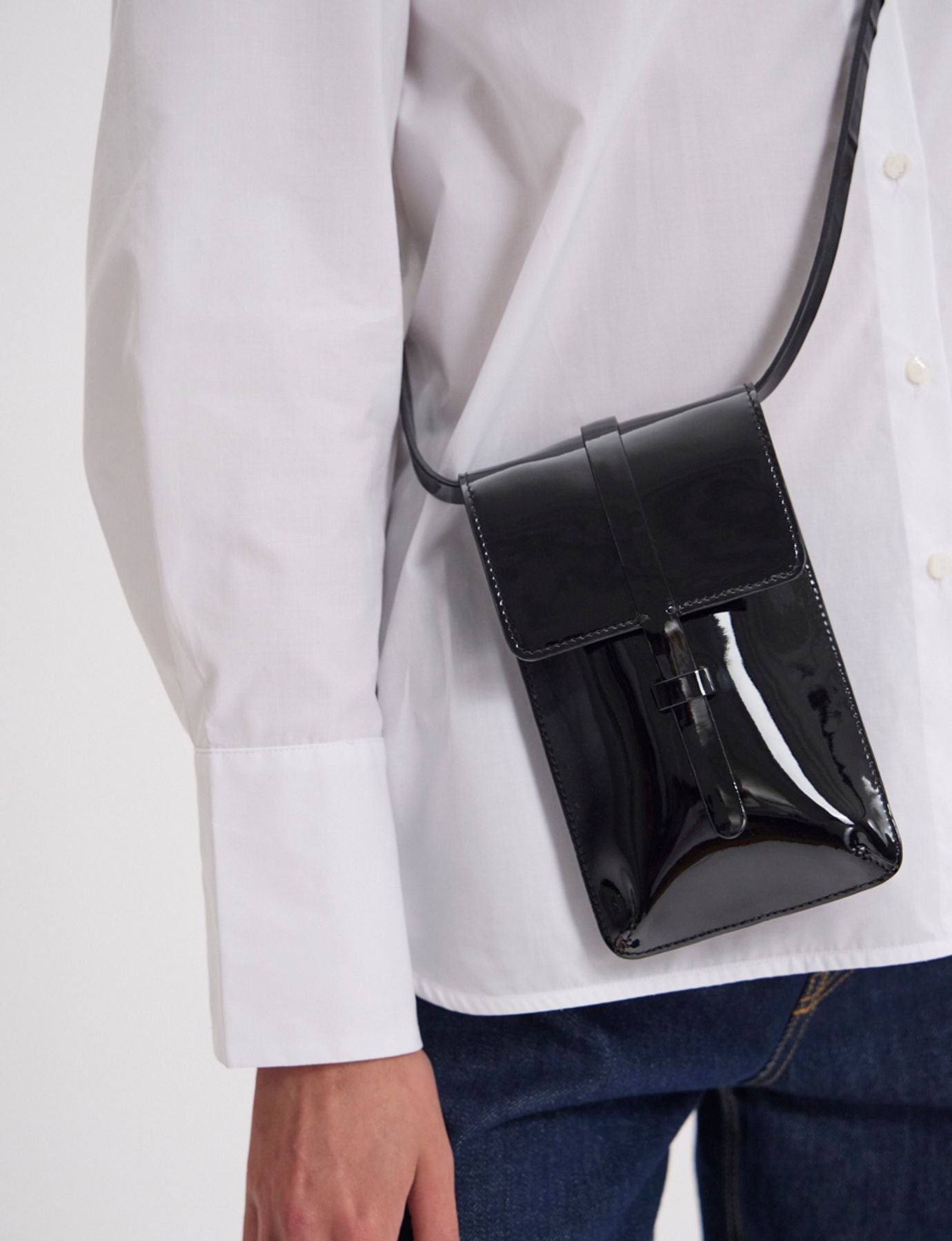 Smartphone Bolsa Léonore cuero negro brillante