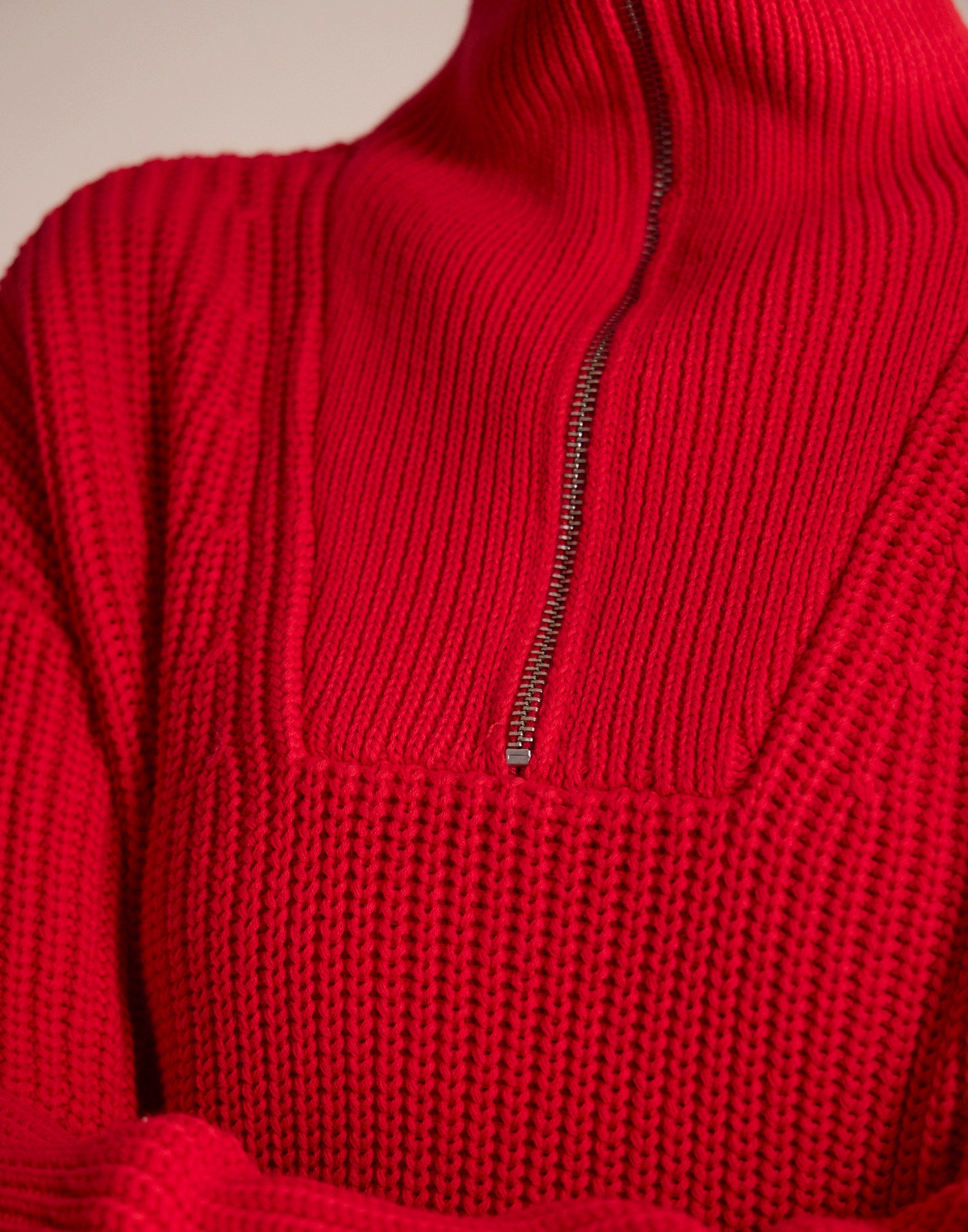 Roter Logan-Pullover