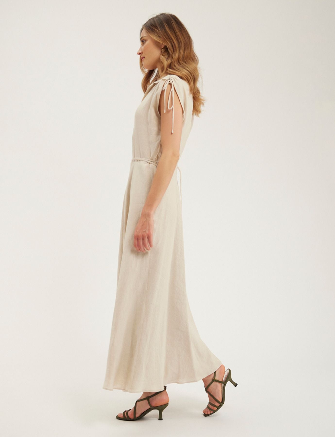 Purple dress in sandy linen
