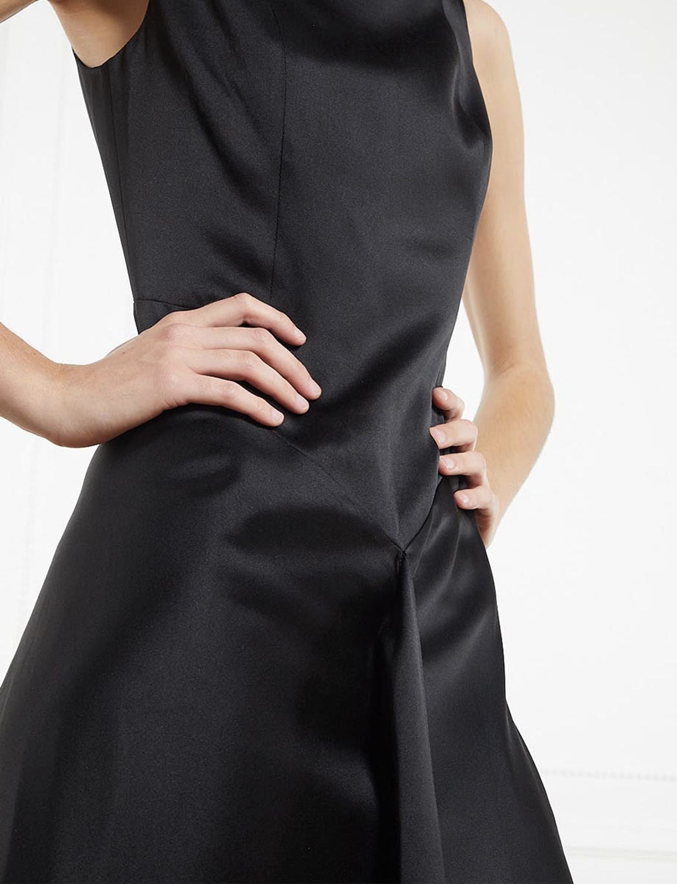 Robe Popinette satinée noire