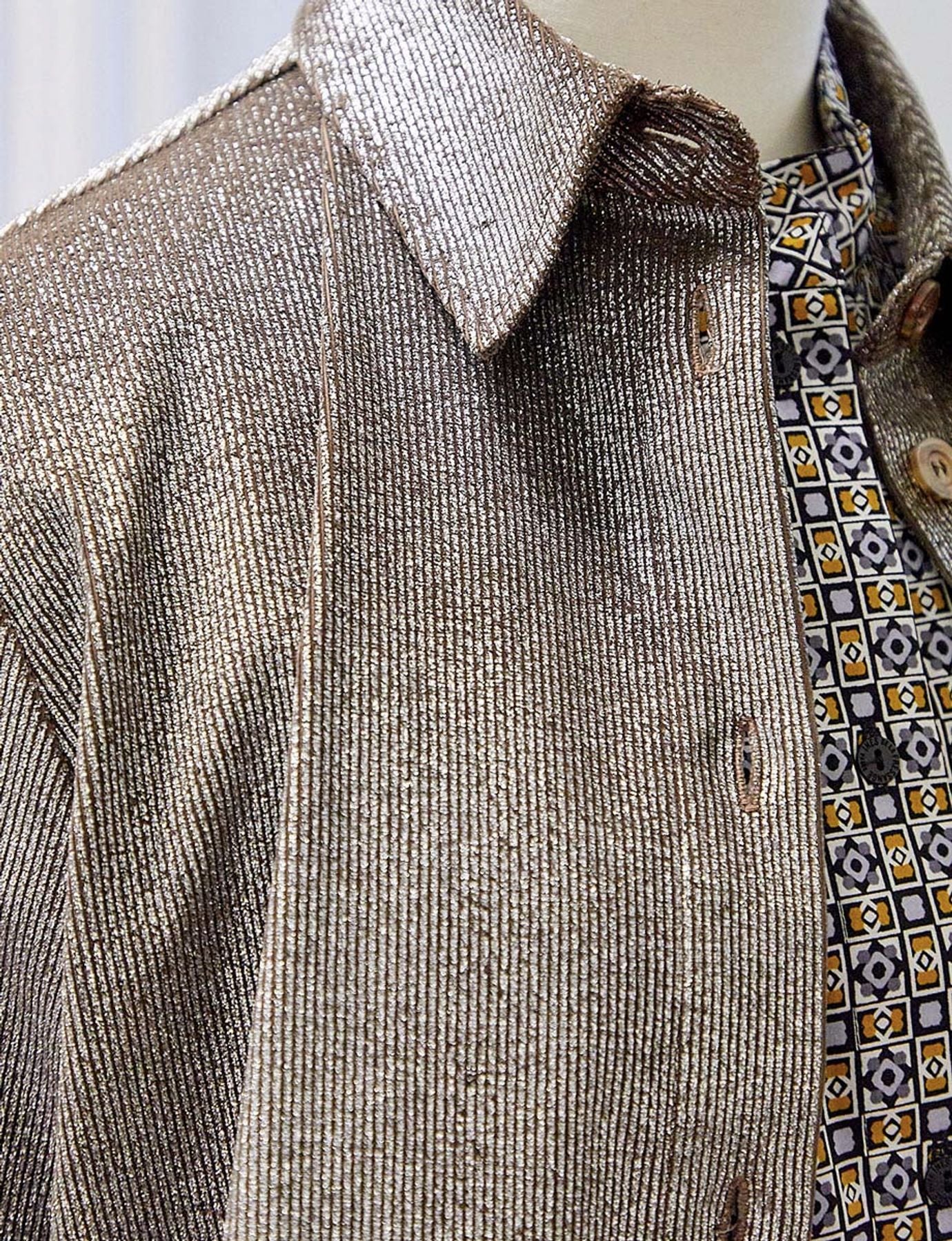 Camisa Cassia de terciopelo plateado