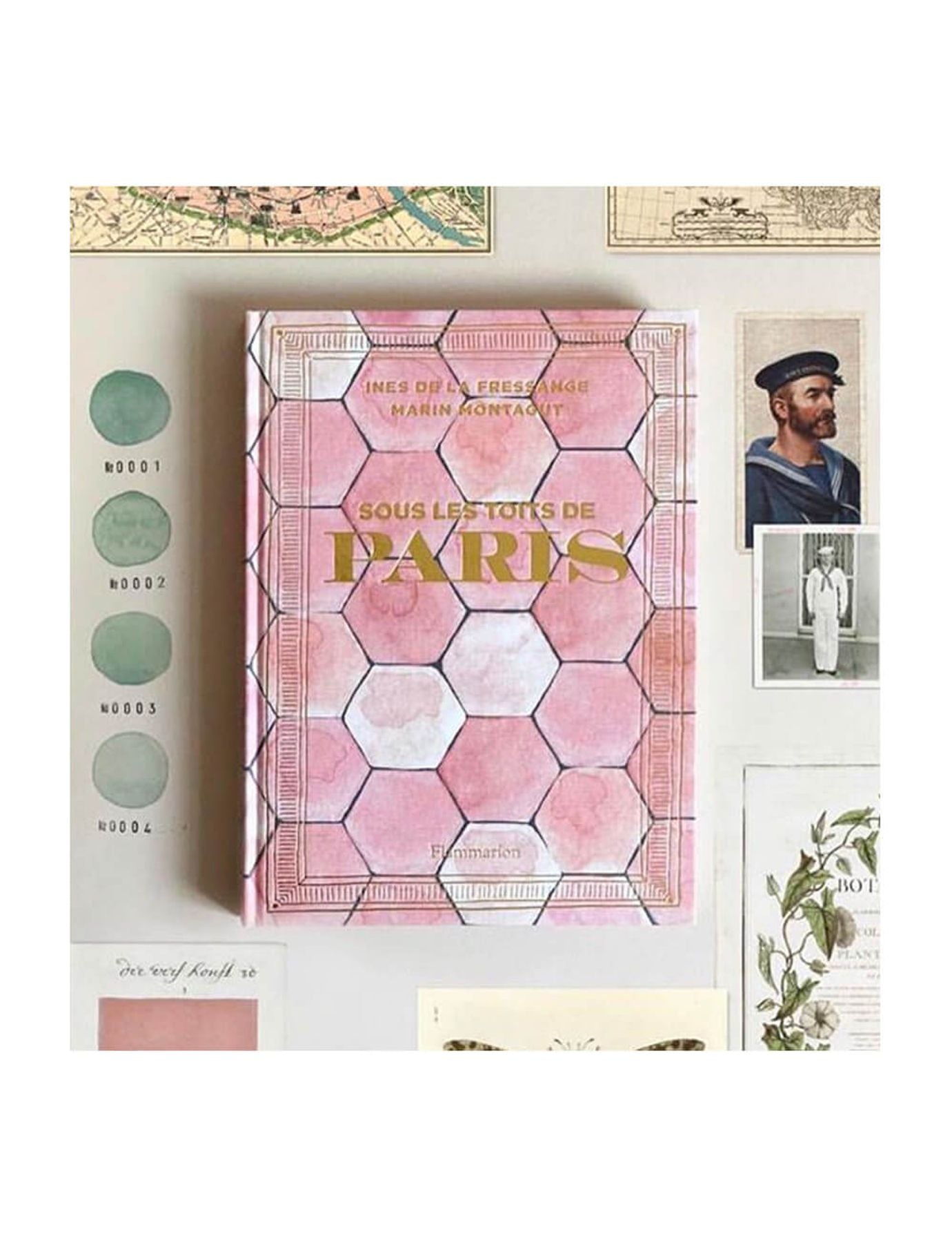Livre "Sous les Toits de Paris" en français