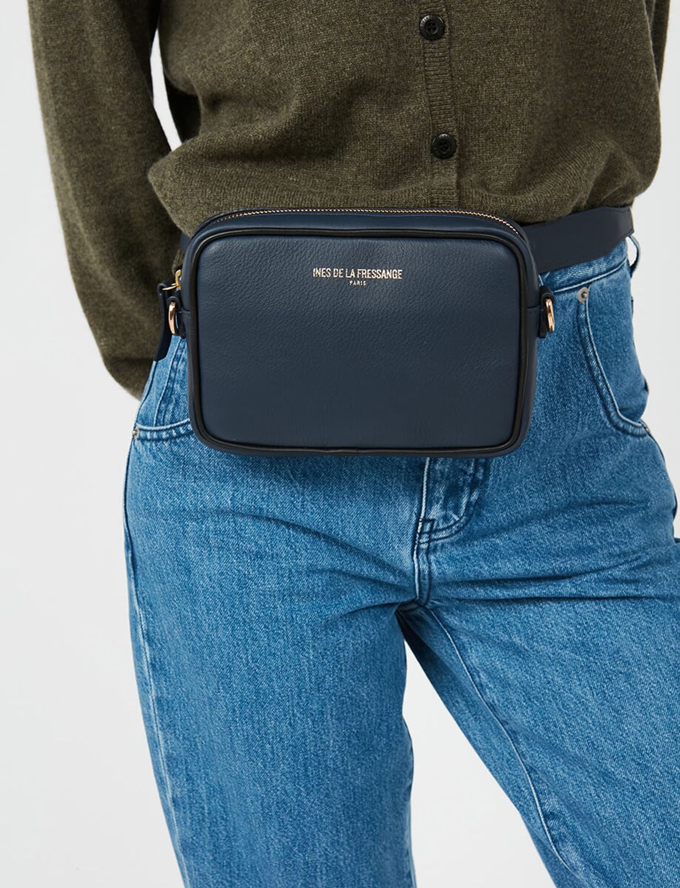 Banane Marcia Leder marineblau schwarzer Rand