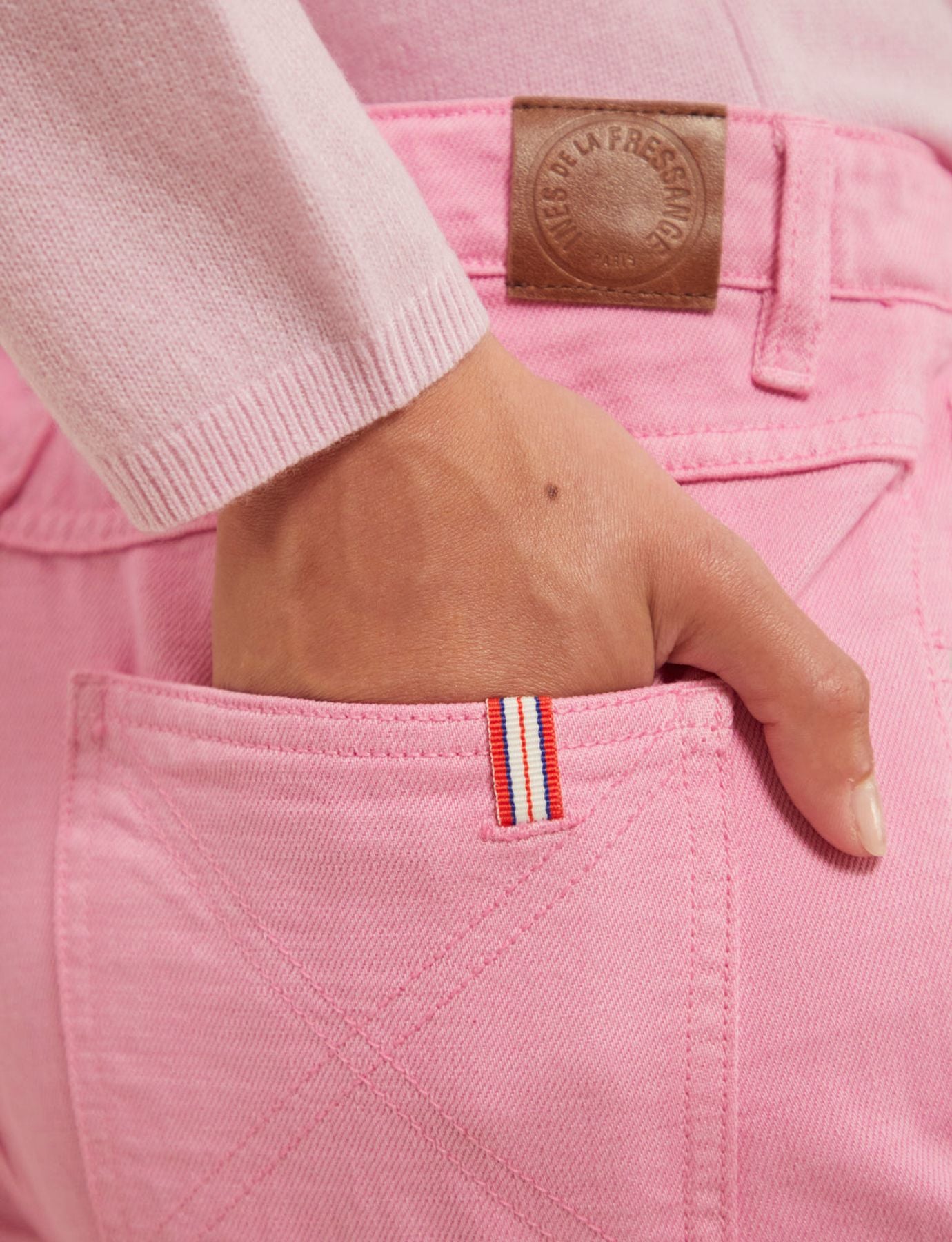 Pink Jane jeans x Notify