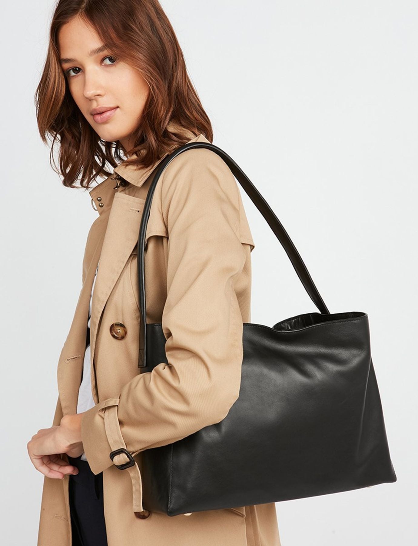 Tasche Leonore L Leder schwarz