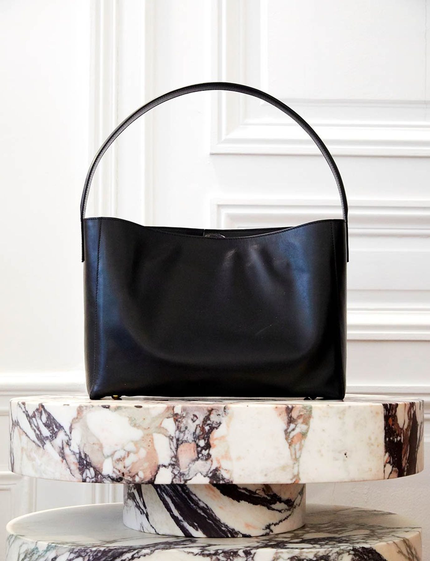 Tasche Leonore L Leder schwarz
