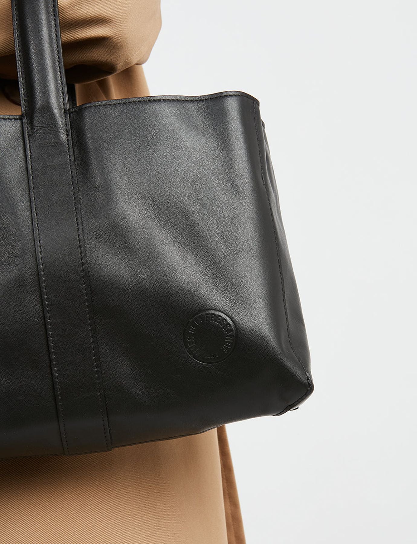 Tasche Leonore S Leder schwarz