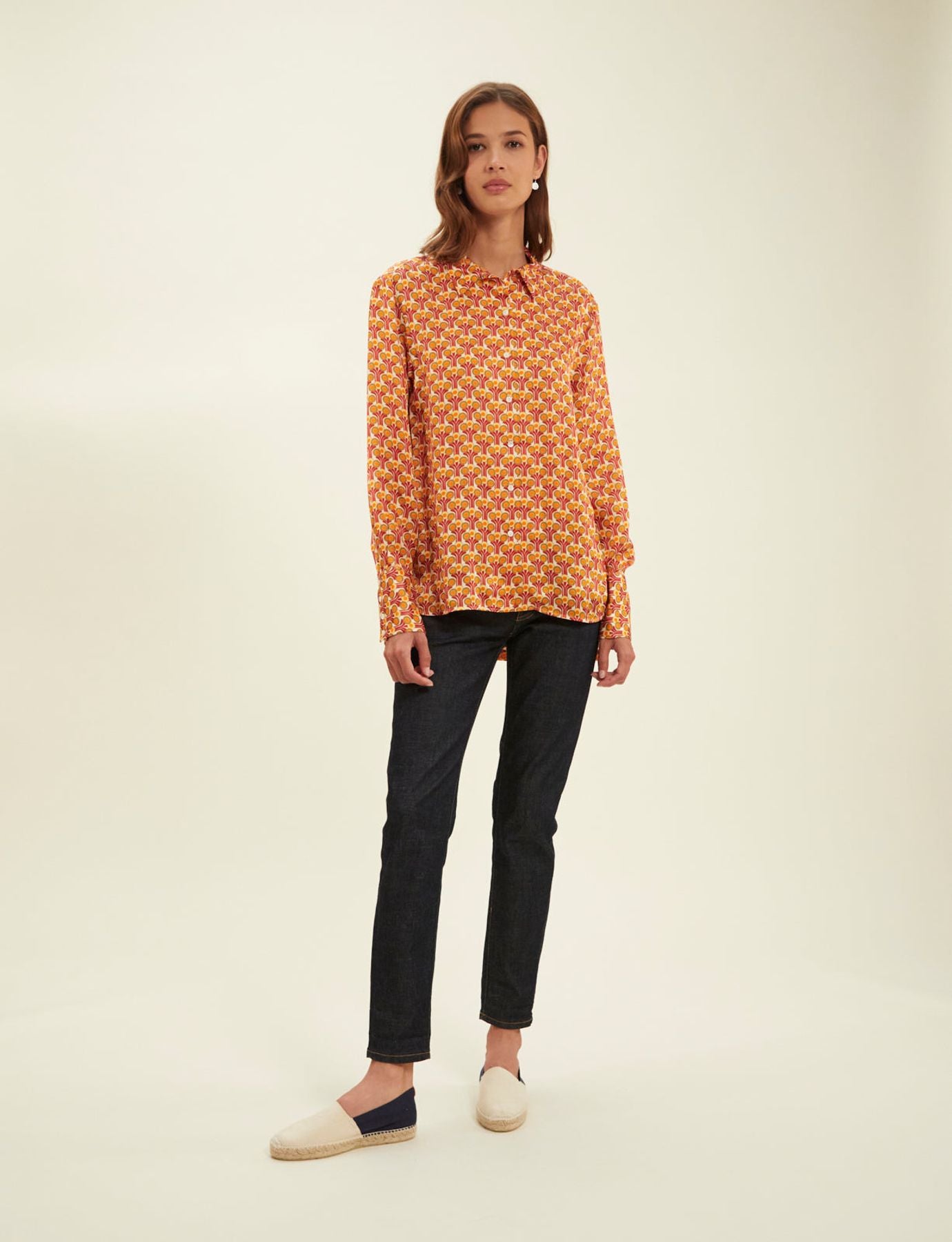 Falco Red Fountain shirt