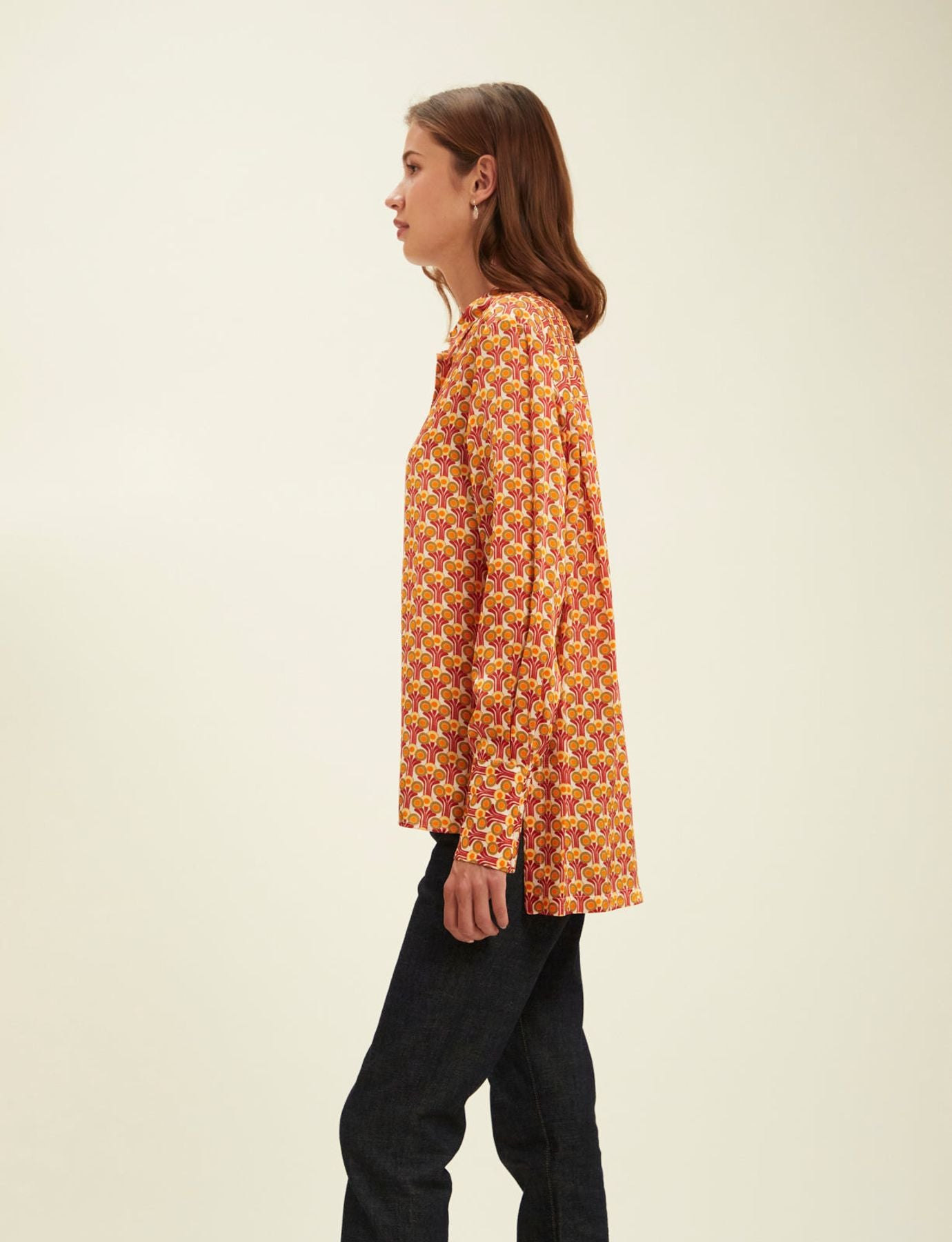 Falco Red Fountain shirt
