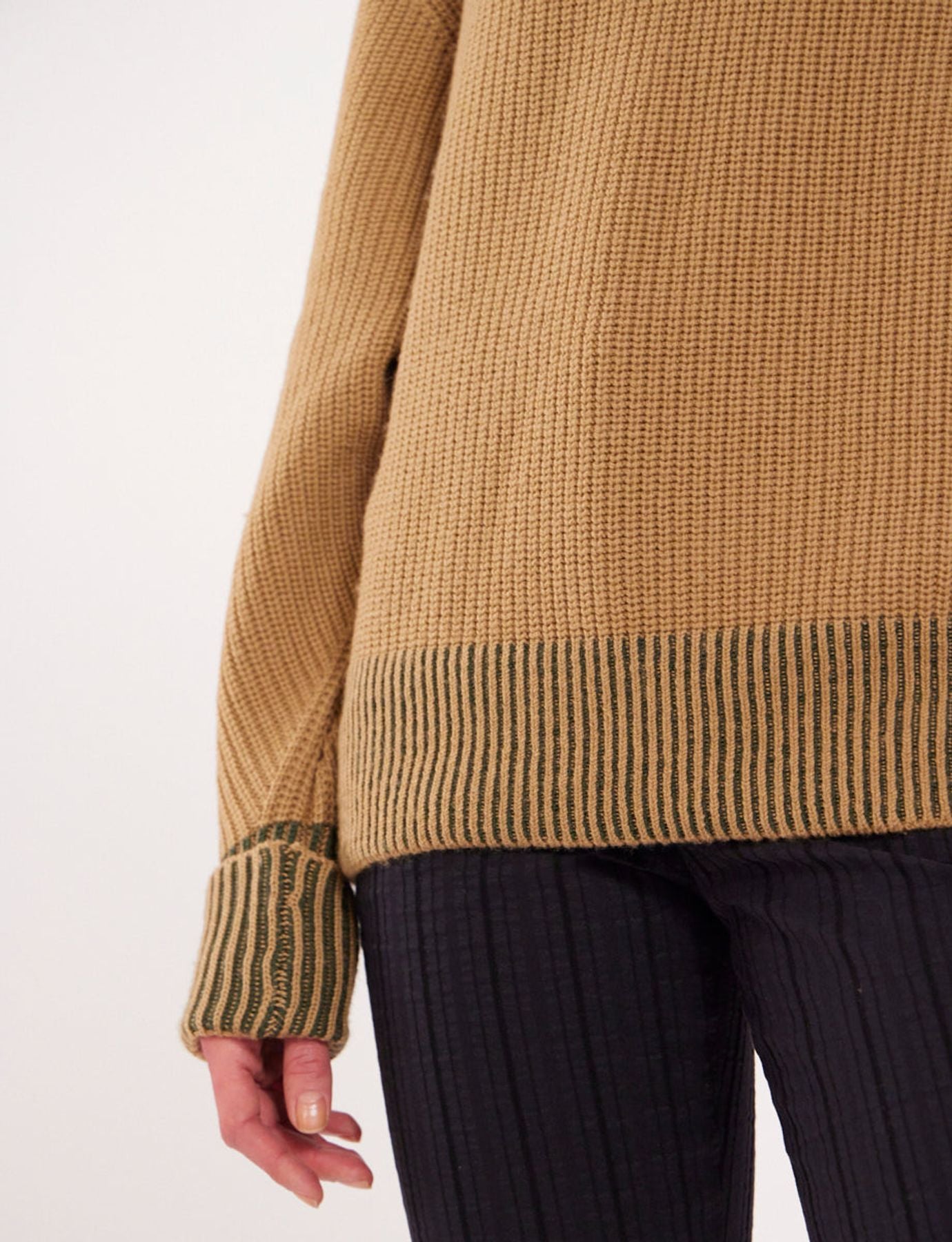 Esra beige wool jumper