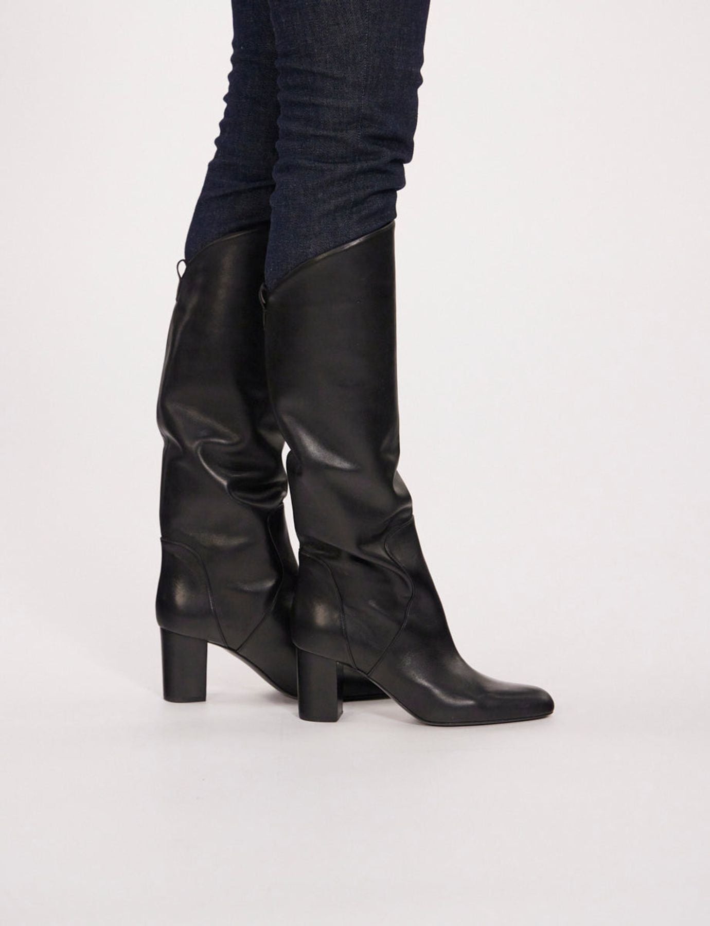 Bottes à talons noires en cuir de veau