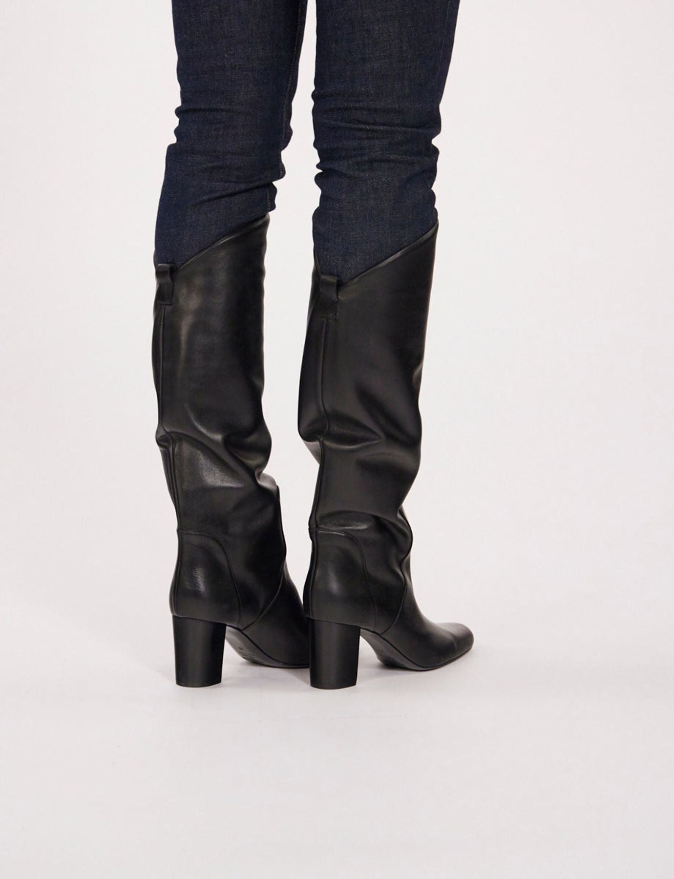 Bottes à talons noires en cuir de veau