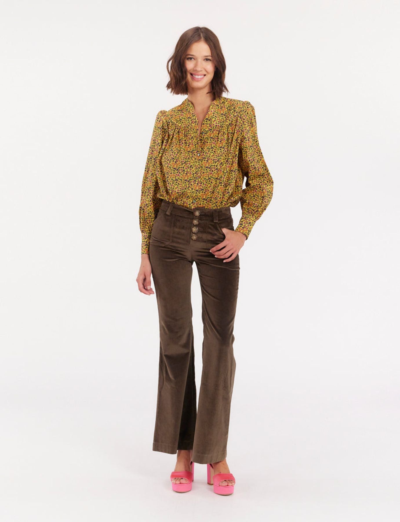 Pantaloni flare Charlotte in velluto liscio color kaki