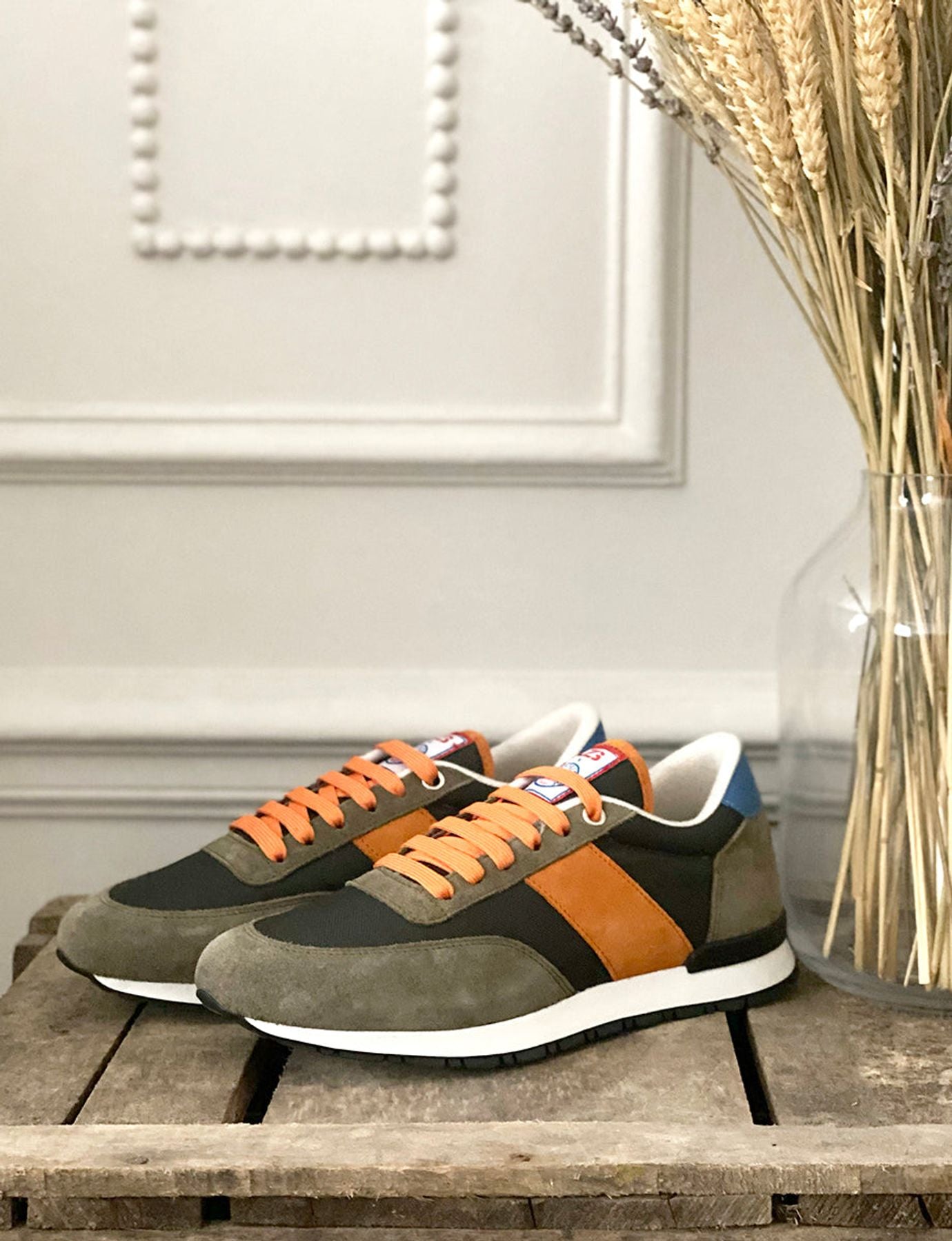 Baskets "77"  Unisexes kaki/orange/bleu UZS x Ines