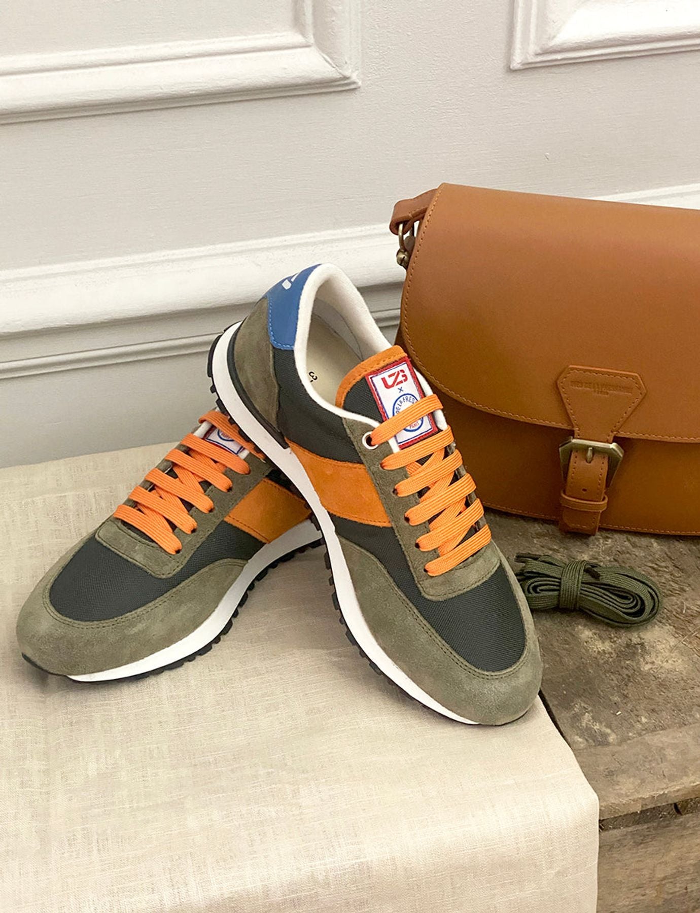 Baskets "77"  Unisexes kaki/orange/bleu UZS x Ines