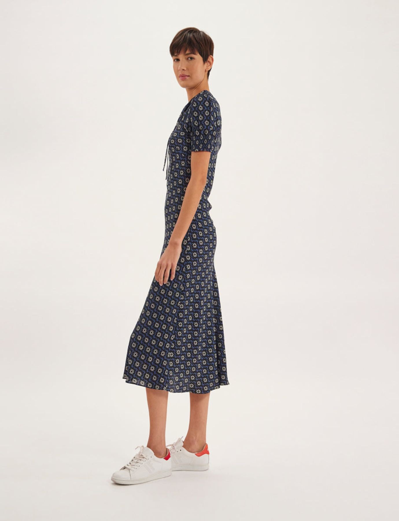 Vestido estampado azul cereza