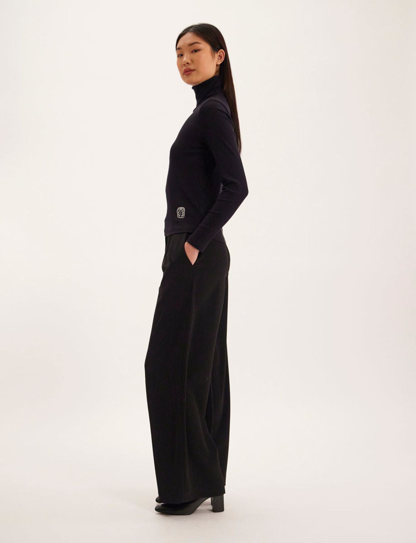 Matthieu black lightweight turtleneck jumper