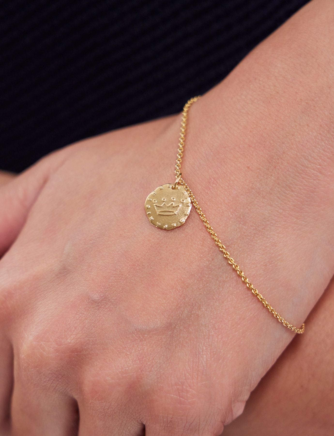 Bracelet Lutèce motif Couronne plaqué or