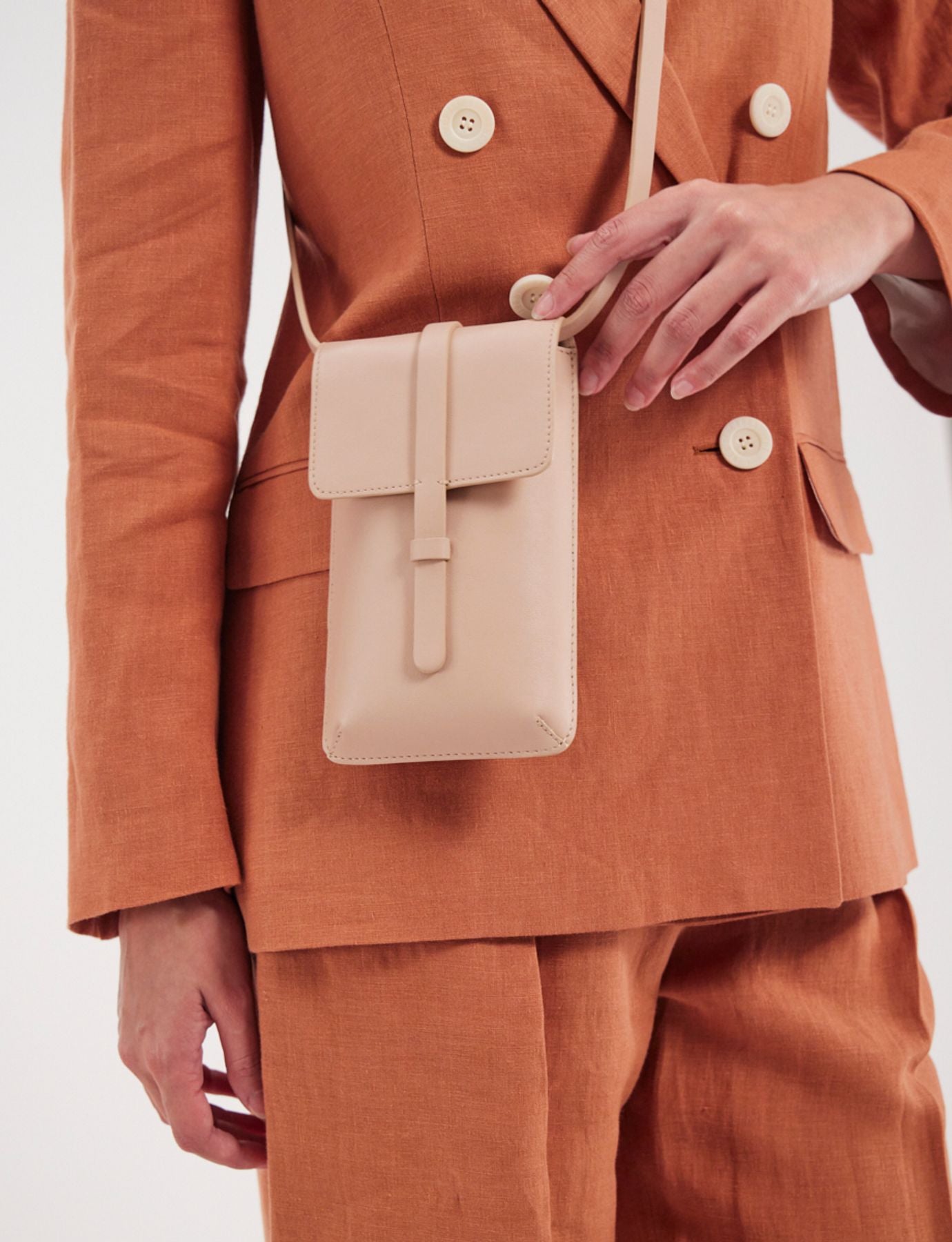 Bolso Smartphone Léonore piel nude
