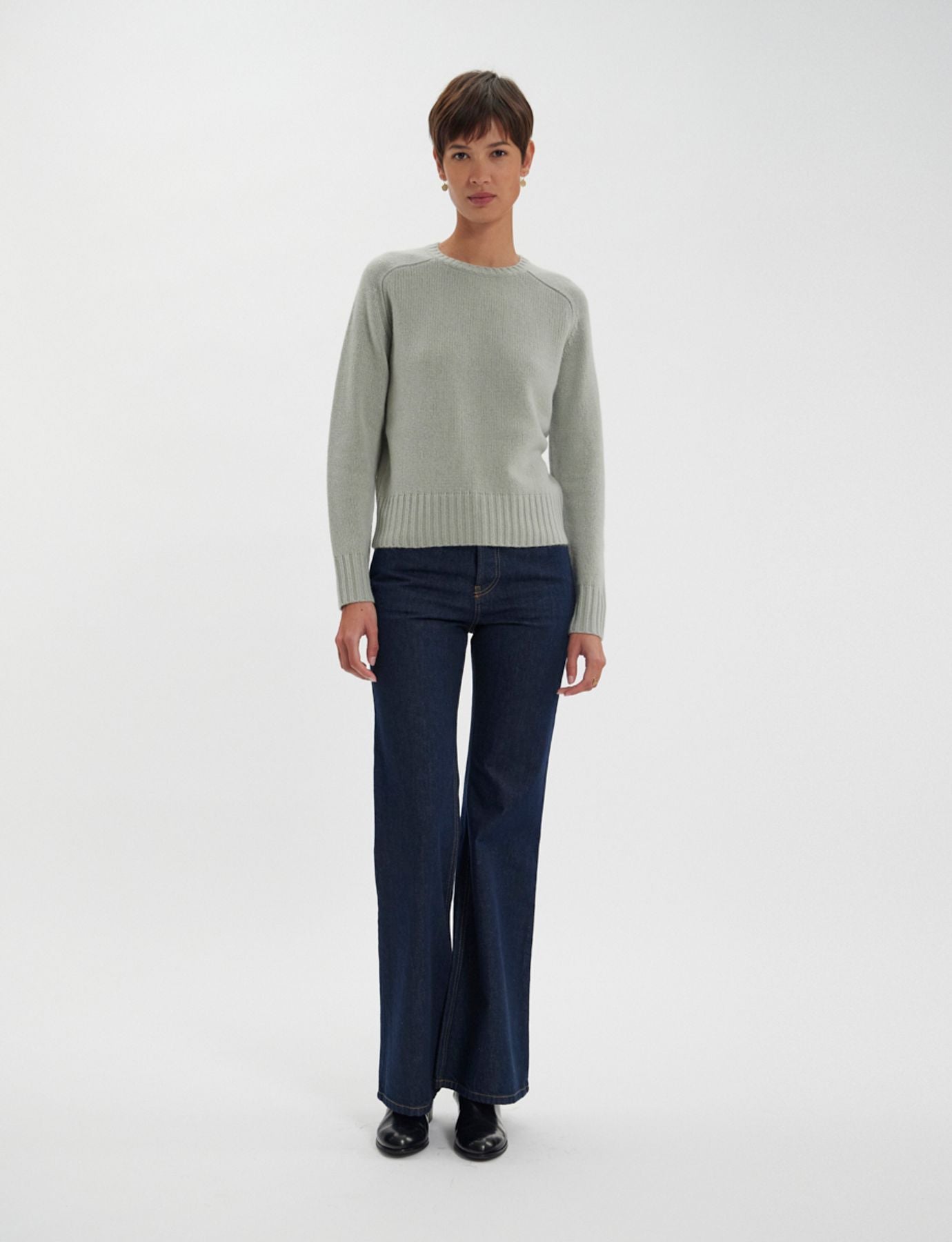 maglia-arthur-in-lana-e-cashmere-verde-mandorla