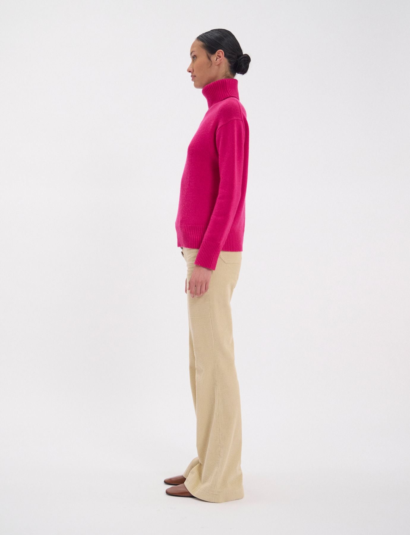 Aiden Rollkragenpullover aus Wolle und Kaschmir in Fuchsia