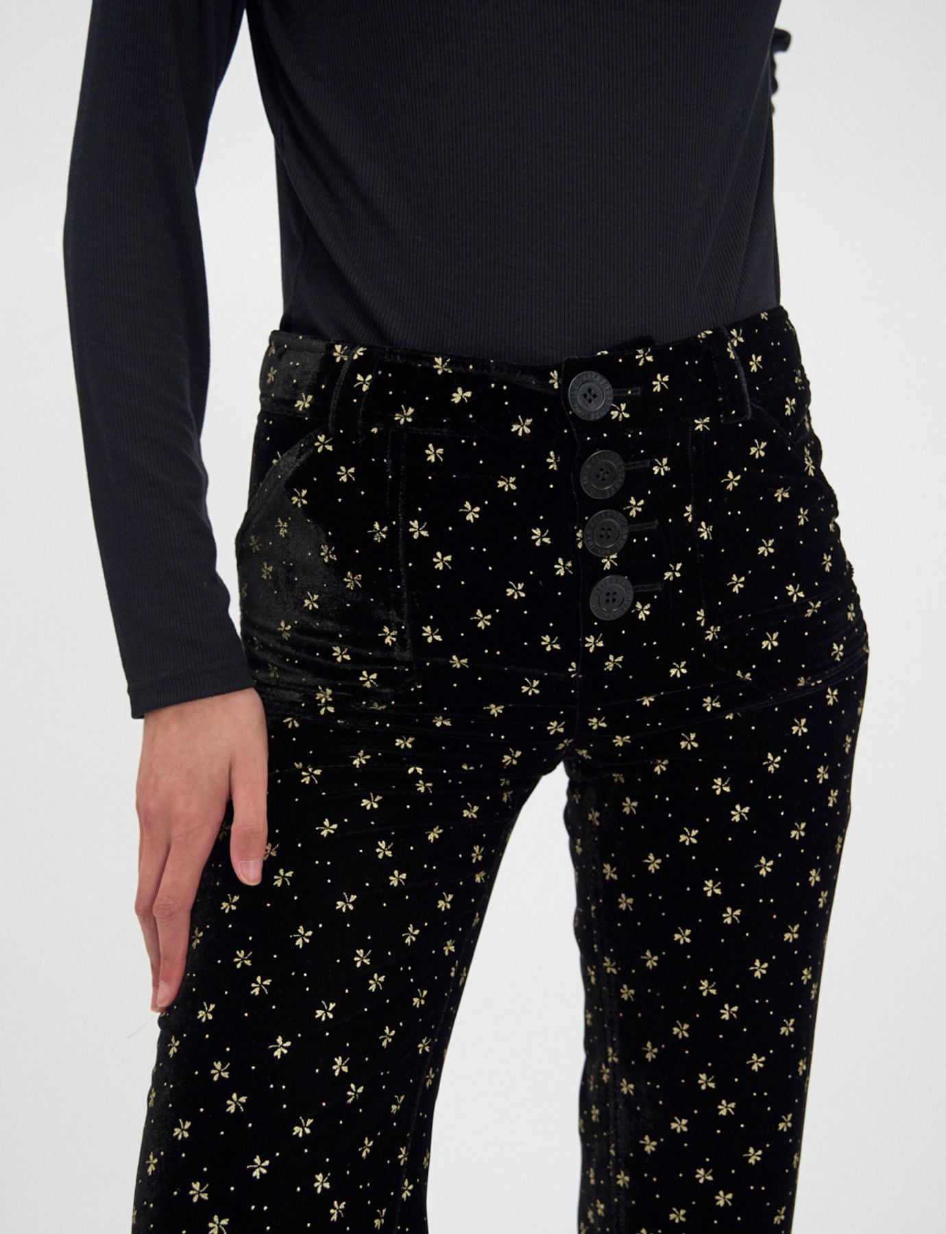 Pantalon Charlotte en velours lisse noir, imprimé doré