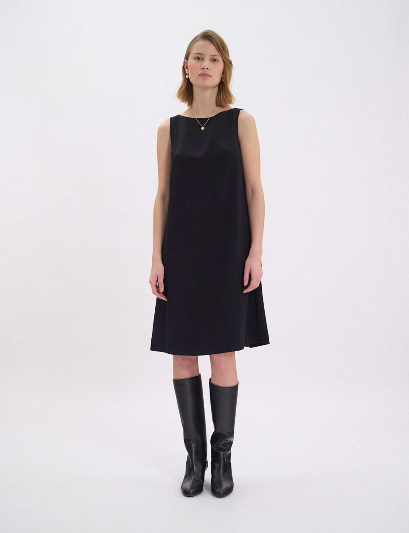 black-madeleine-dress