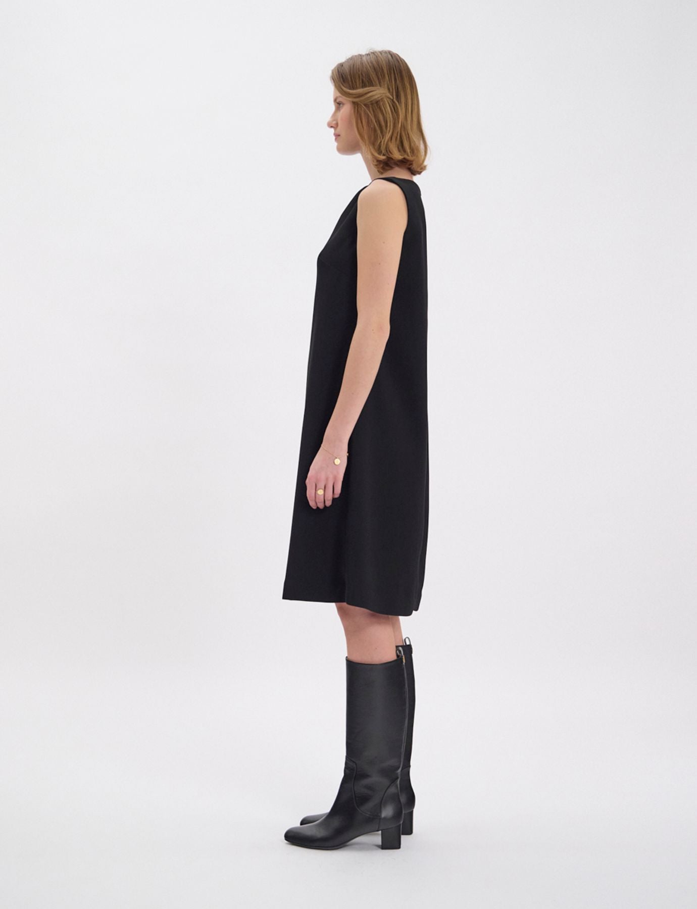 Robe Madeleine noire Ines de la Fressange Paris