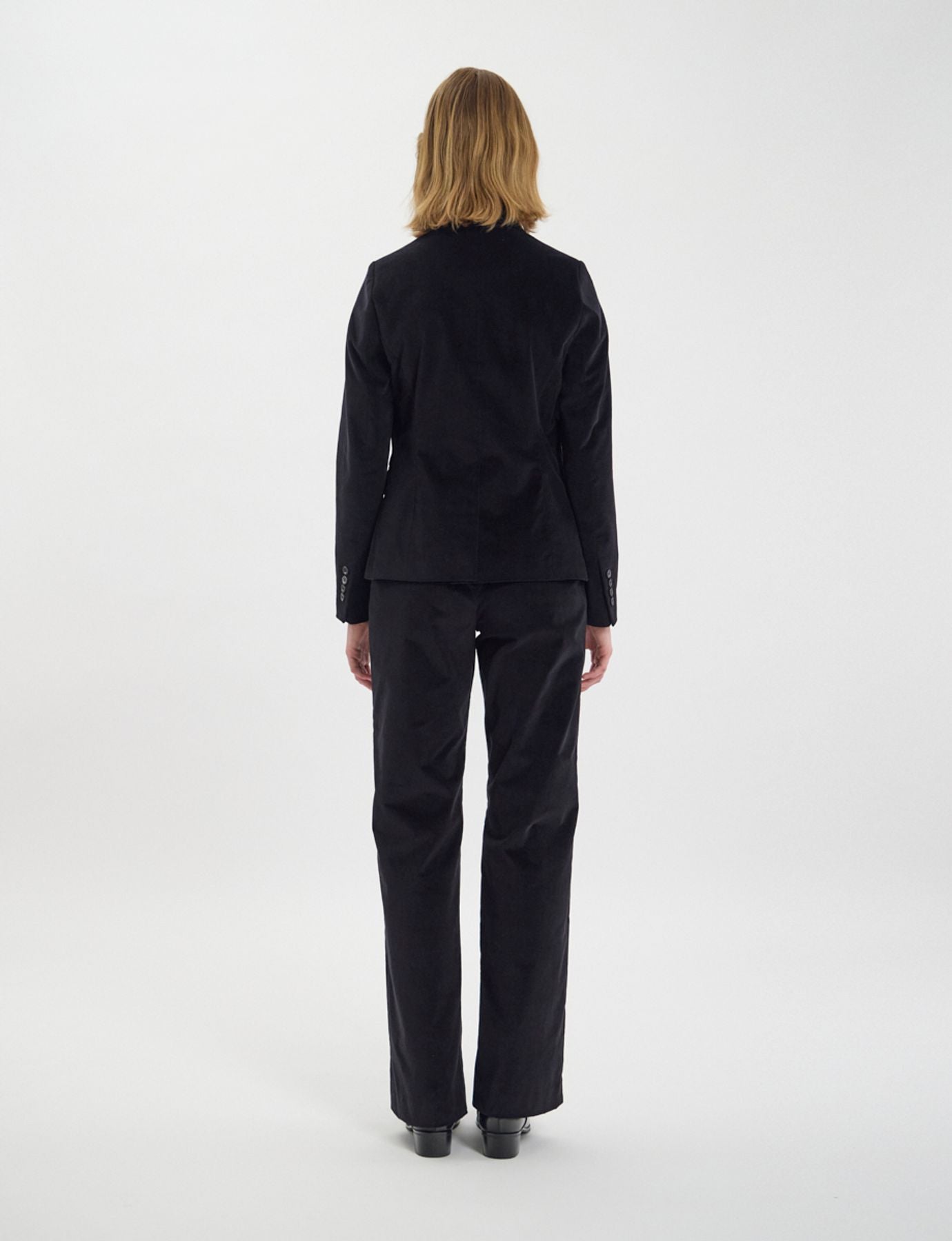 Chaqueta Nicoletta de terciopelo negro liso