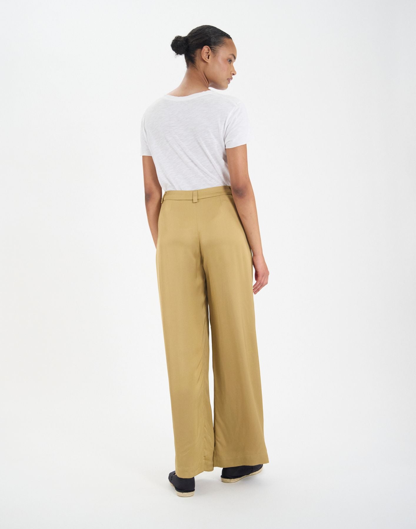 Luciano camel trousers