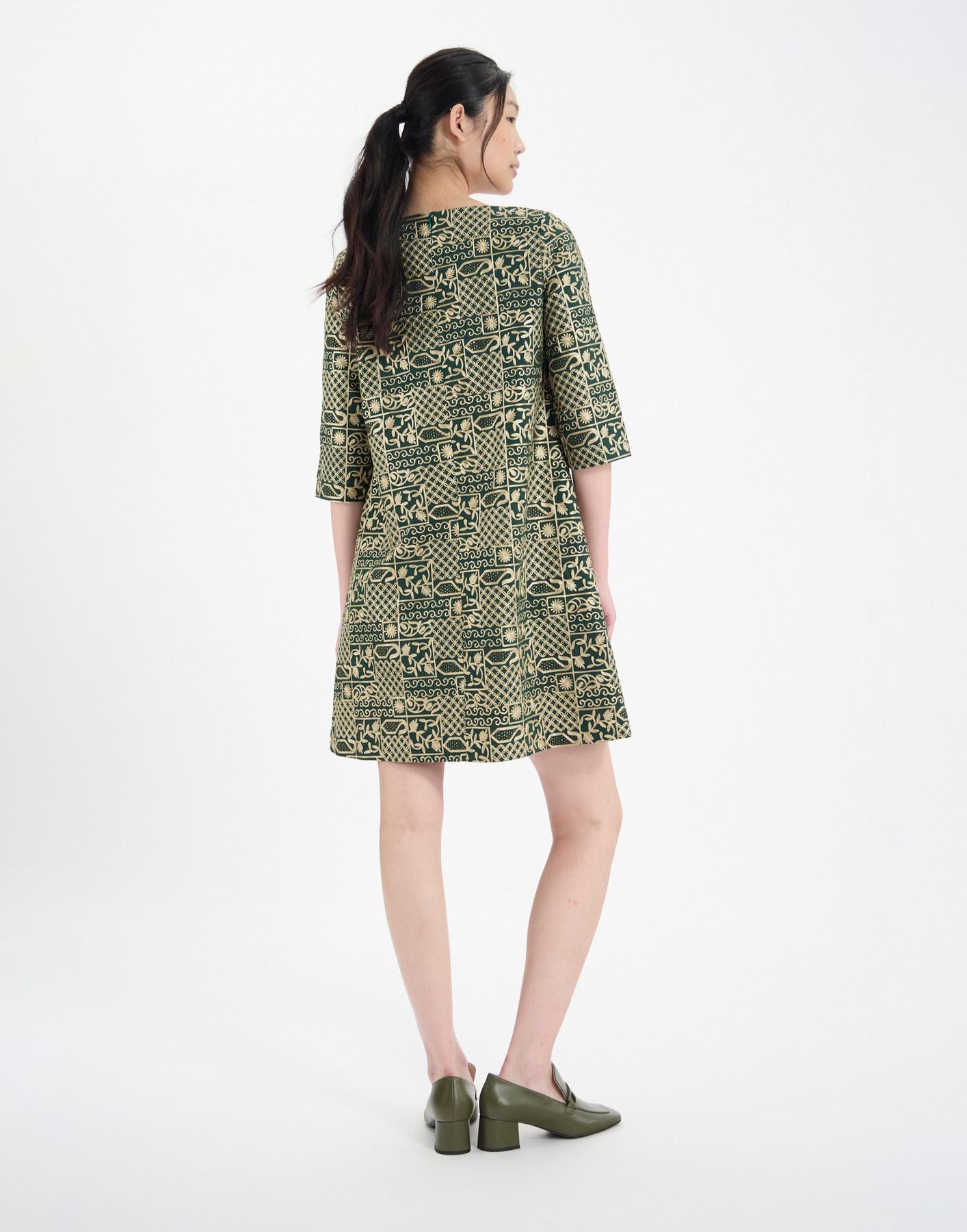 Megan dress in green embroidered cotton