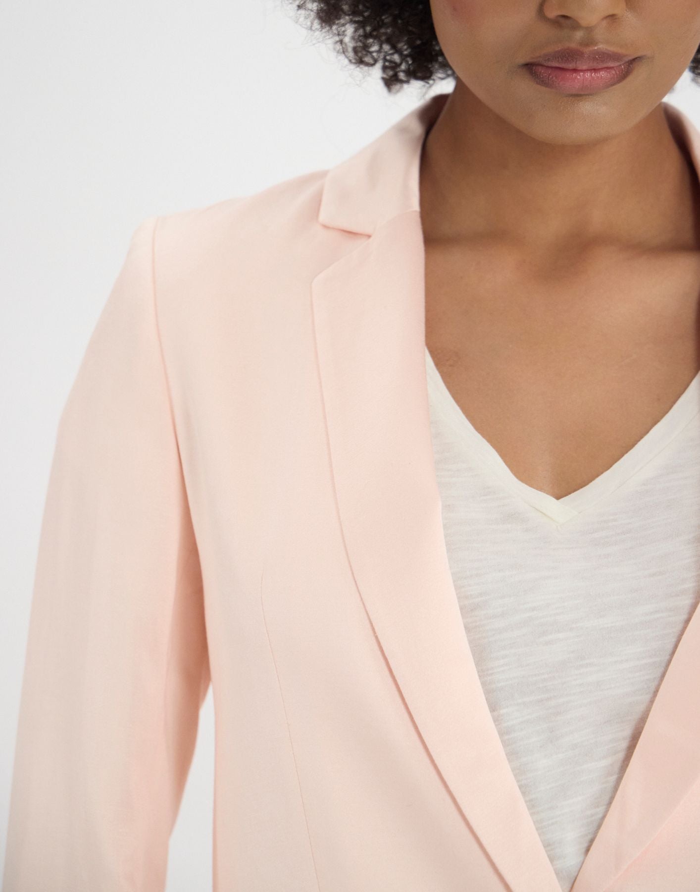 Chaqueta Bruna de lino y viscosa rosa pálido