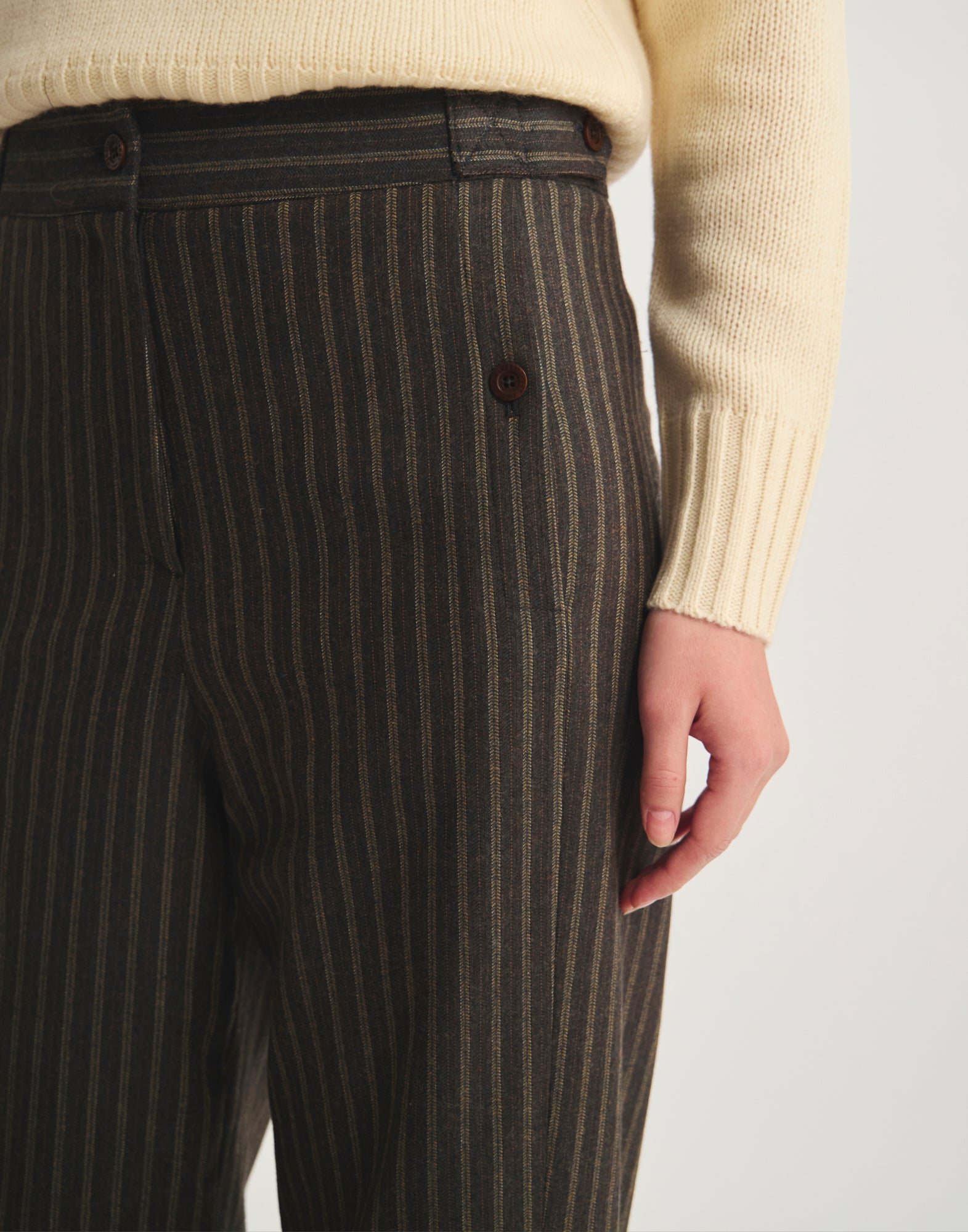 Pantaloni Piotr in cotone con pinces