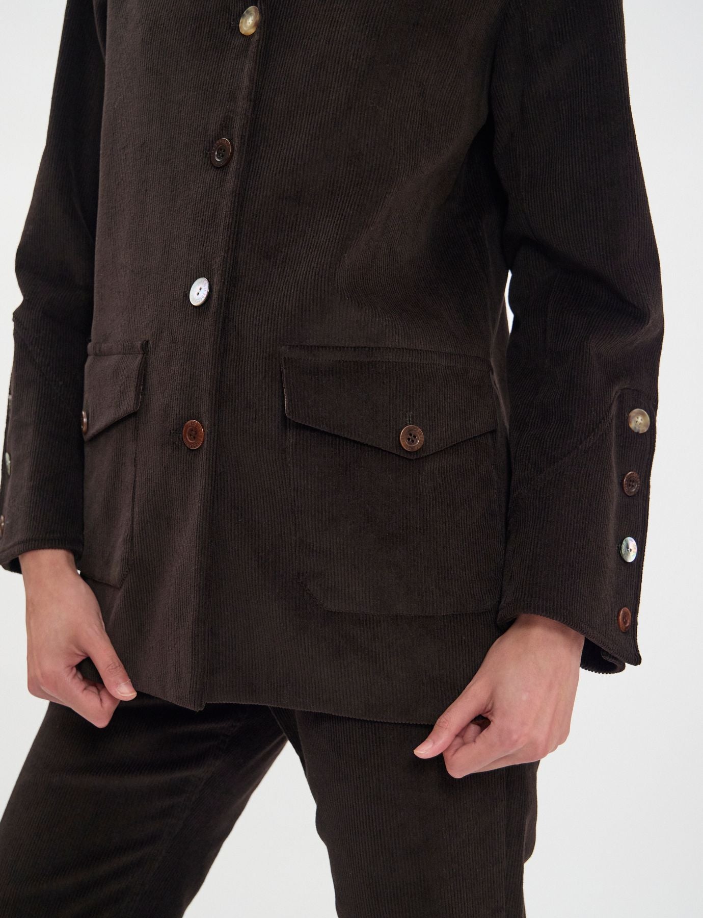 Jill-Jacke aus braunem Samt mit Ringelmuster