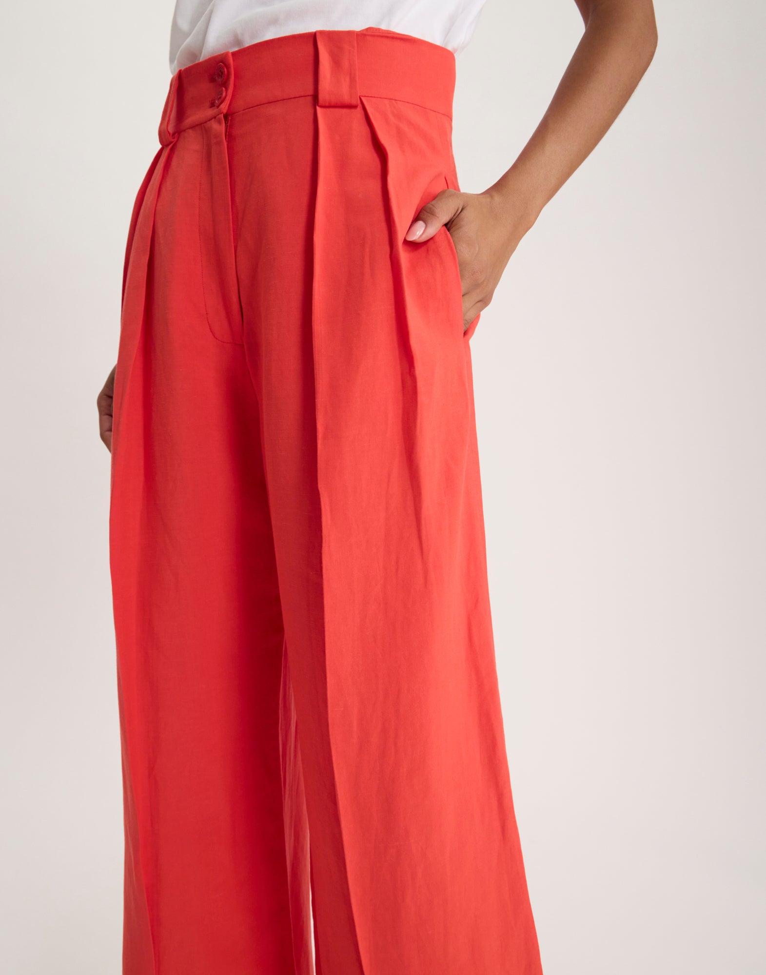 Red Marlène trousers