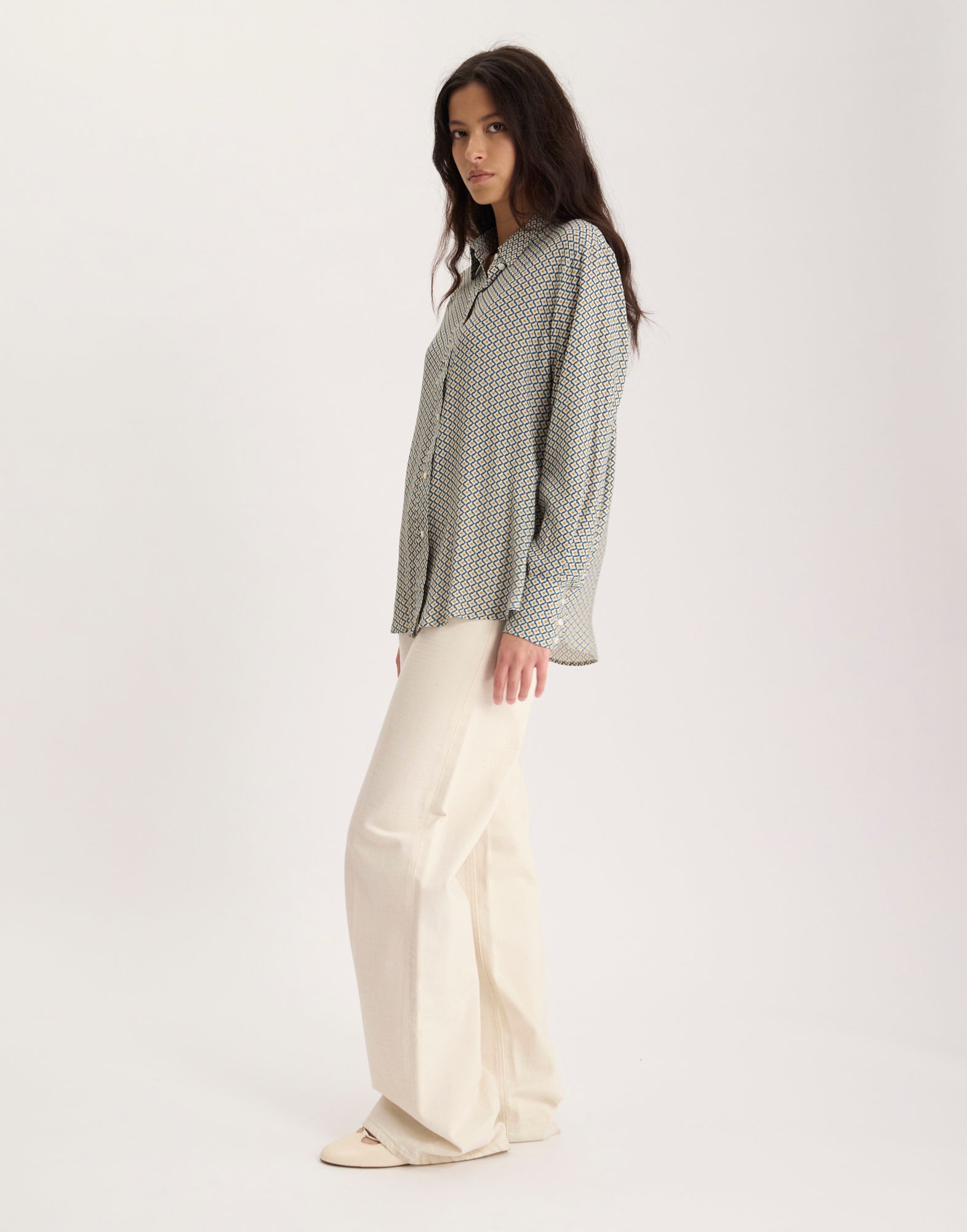 Maureena blue shirt