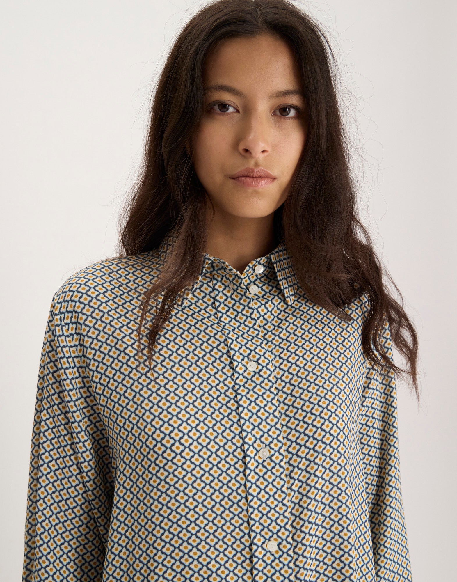 Maureena blue shirt
