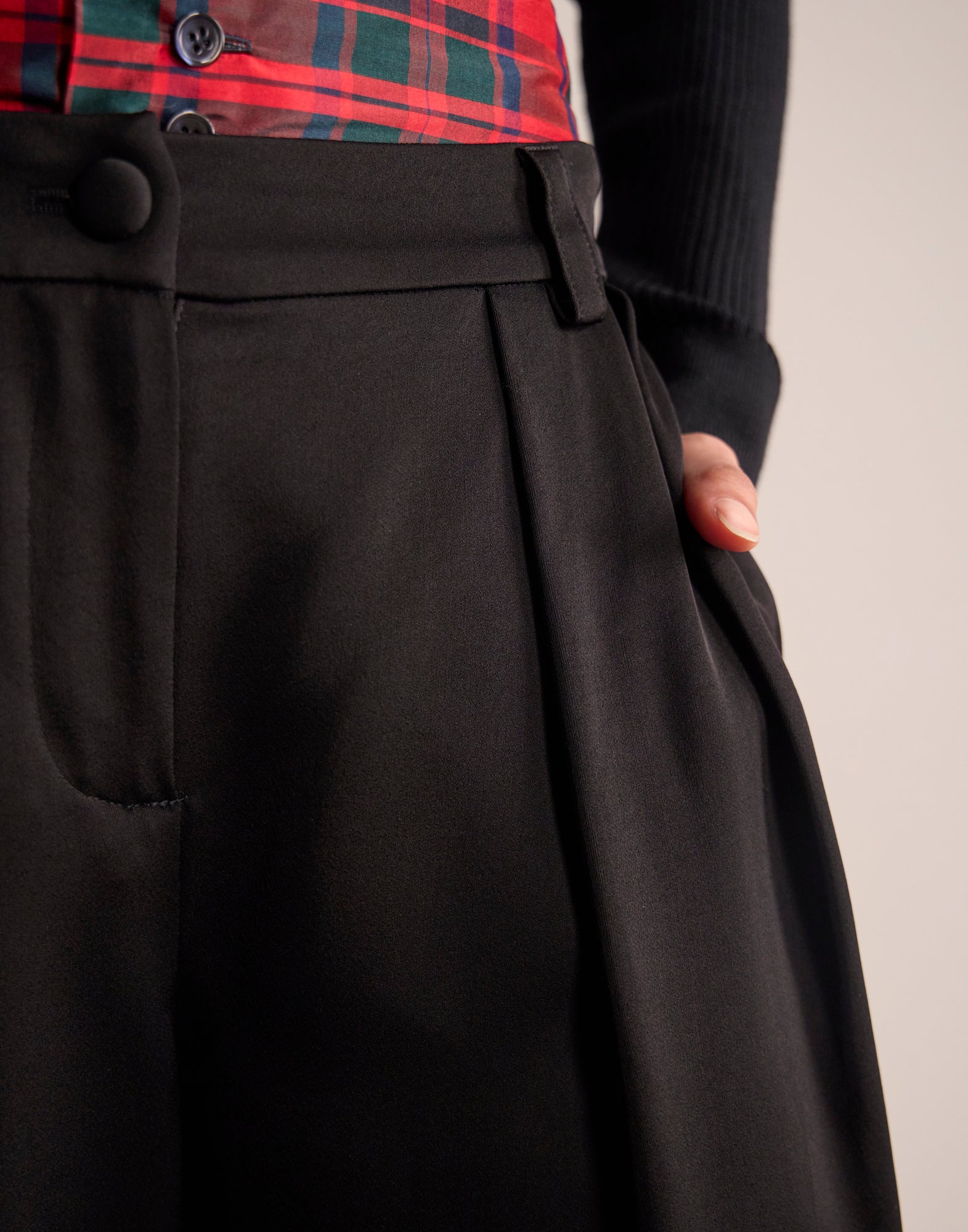 Luciano black trousers