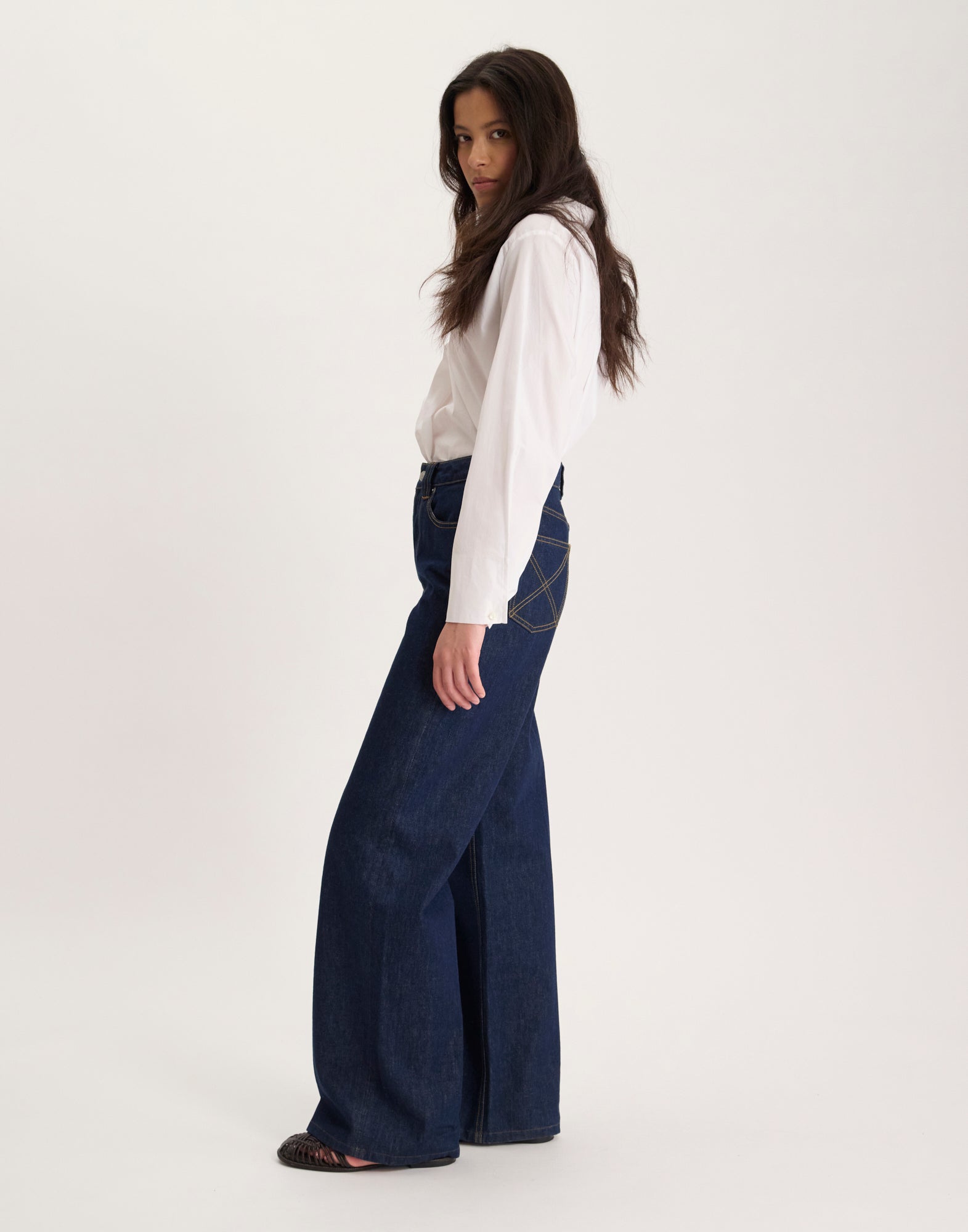 Jean Mara raw x Notify