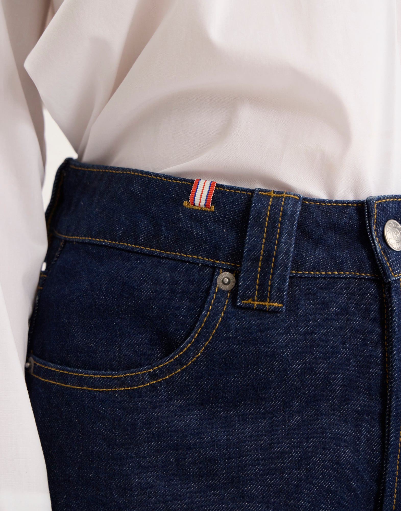 Jean Mara raw x Notify