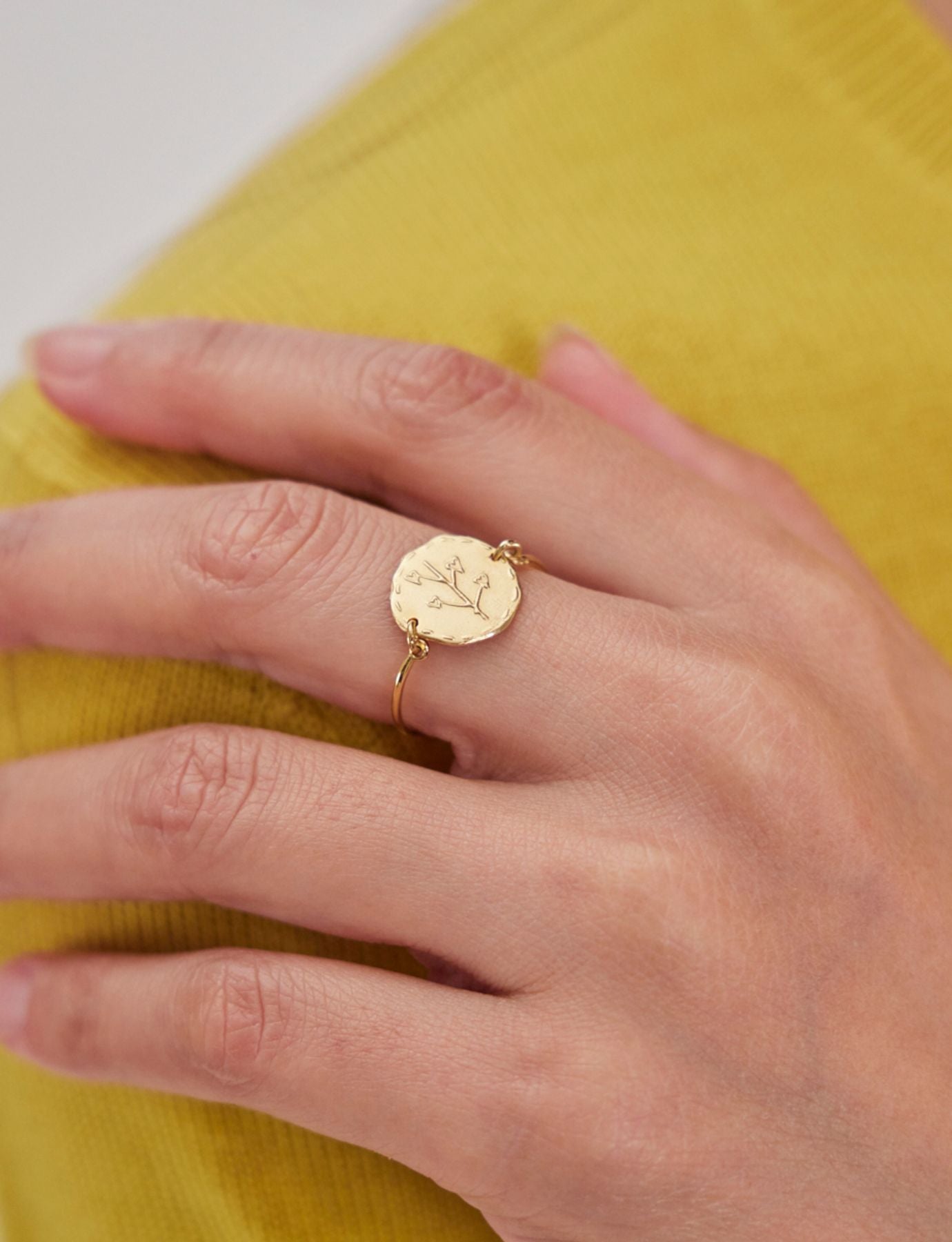 Ring Lutetia Herzen vergoldet